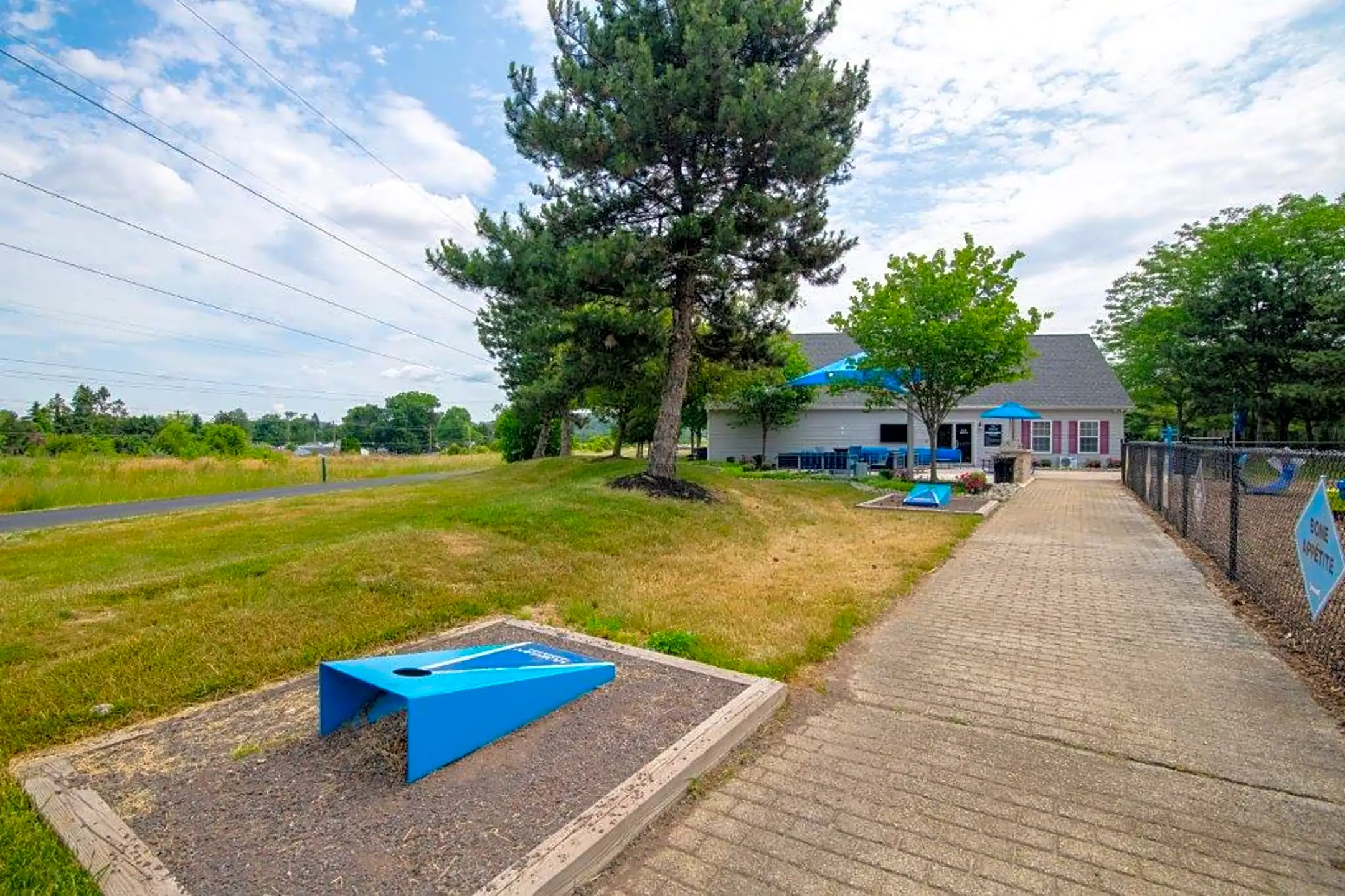 Abrams Run Apartment Homes King of Prussia, PA 19406