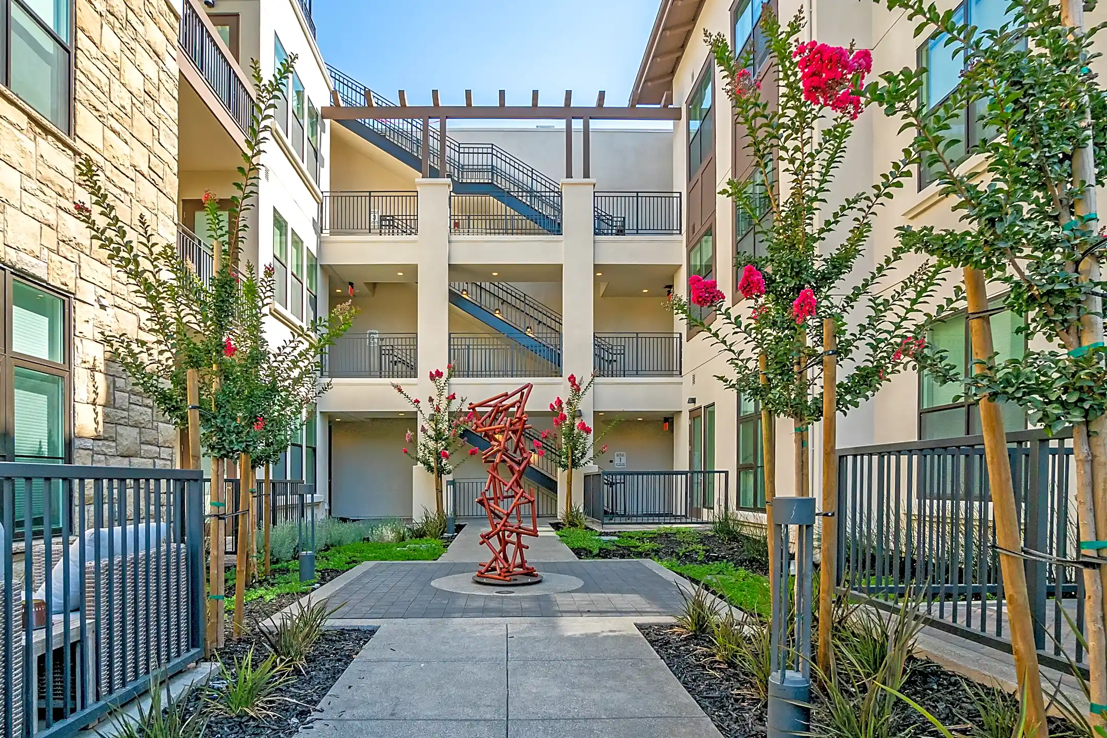 Trestle Apartments 333 El Camino Real San Carlos, CA Apartments for