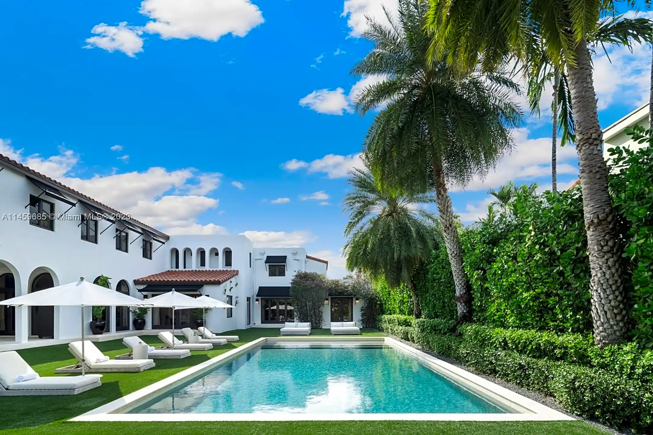 Pool - 1221 W 48th St - Miami Beach, FL