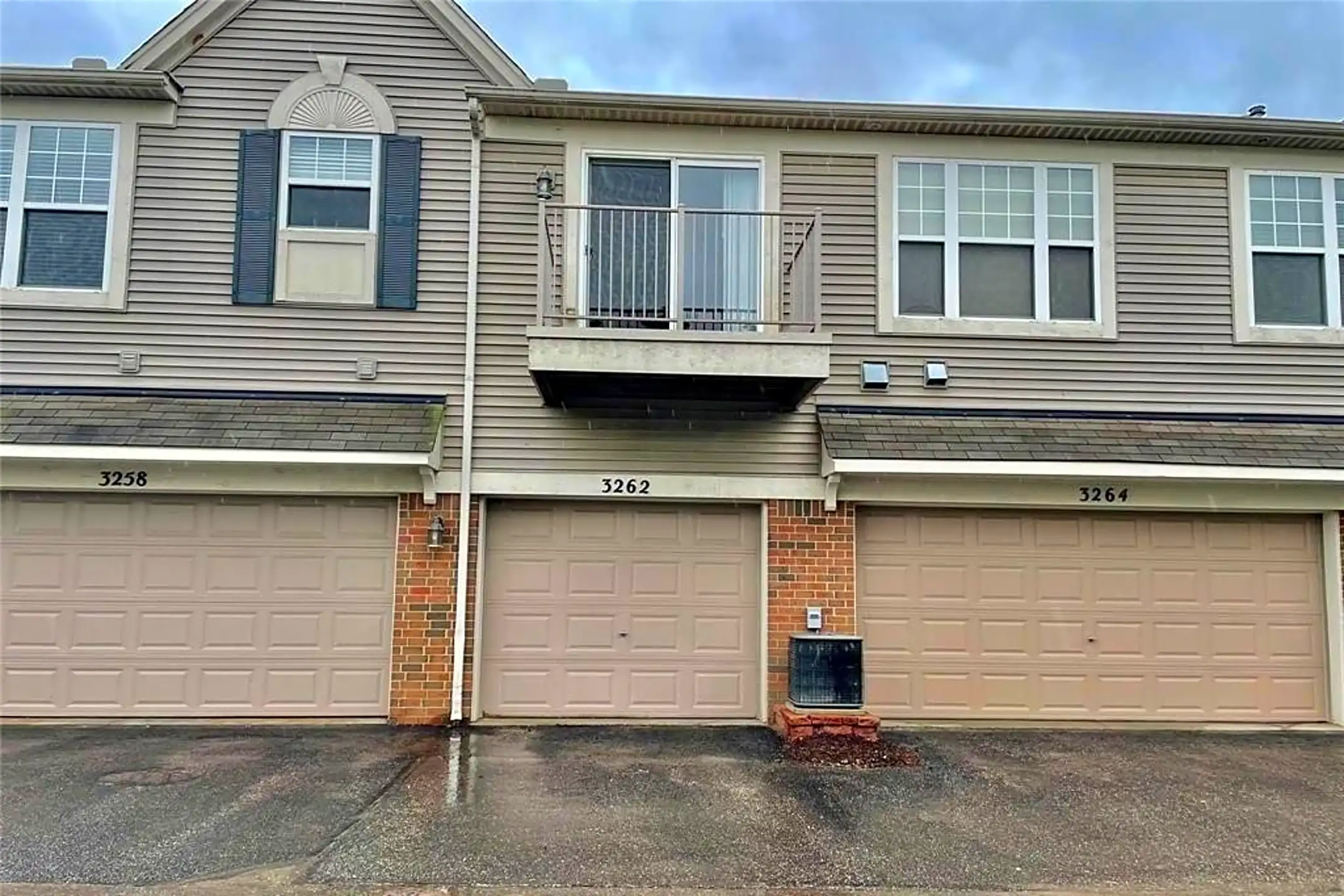 3262 Theodore Wixom, MI Condos for Rent Rent.