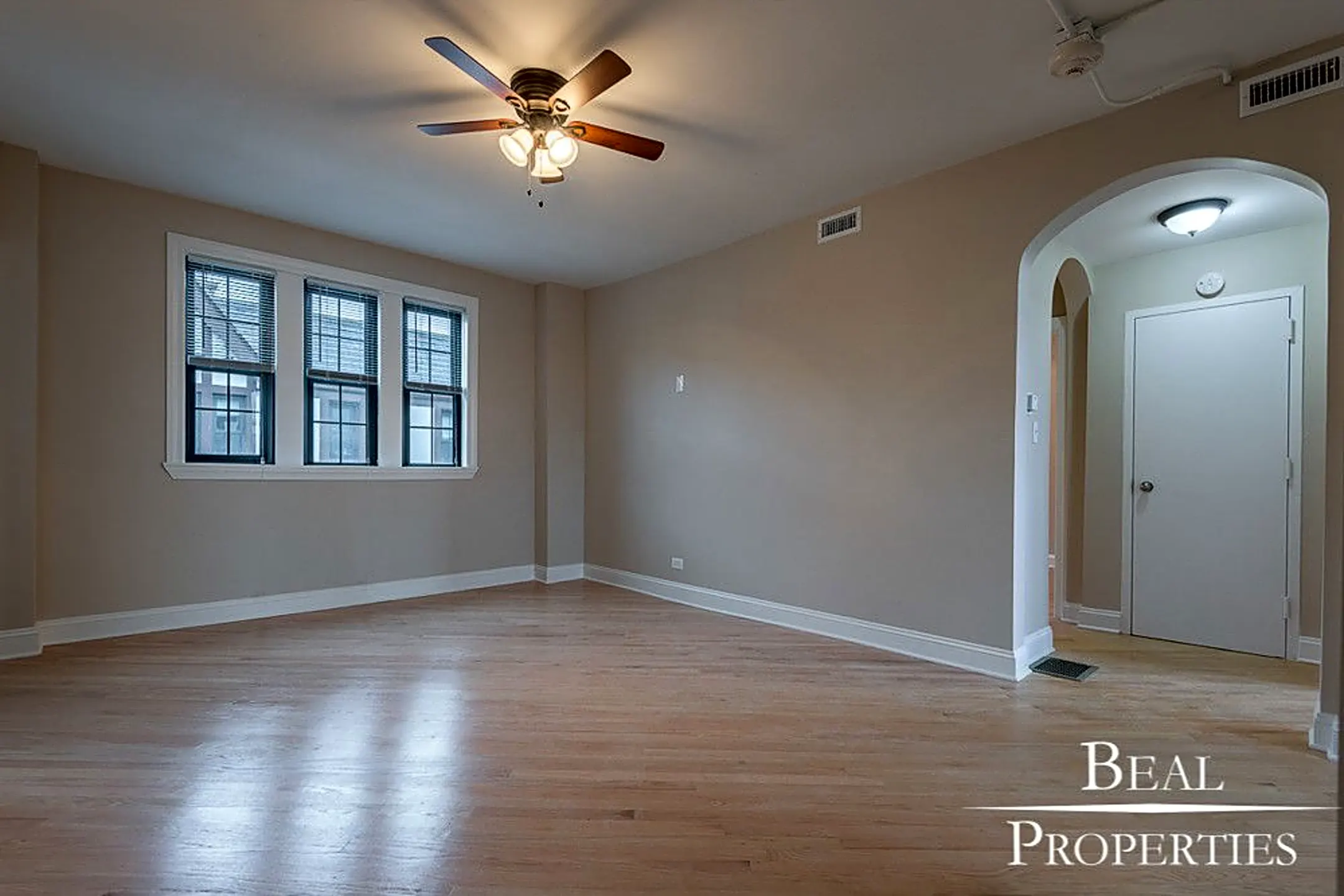 894 Green Bay Rd 894 Green Bay Rd unit 02 IL Apartments