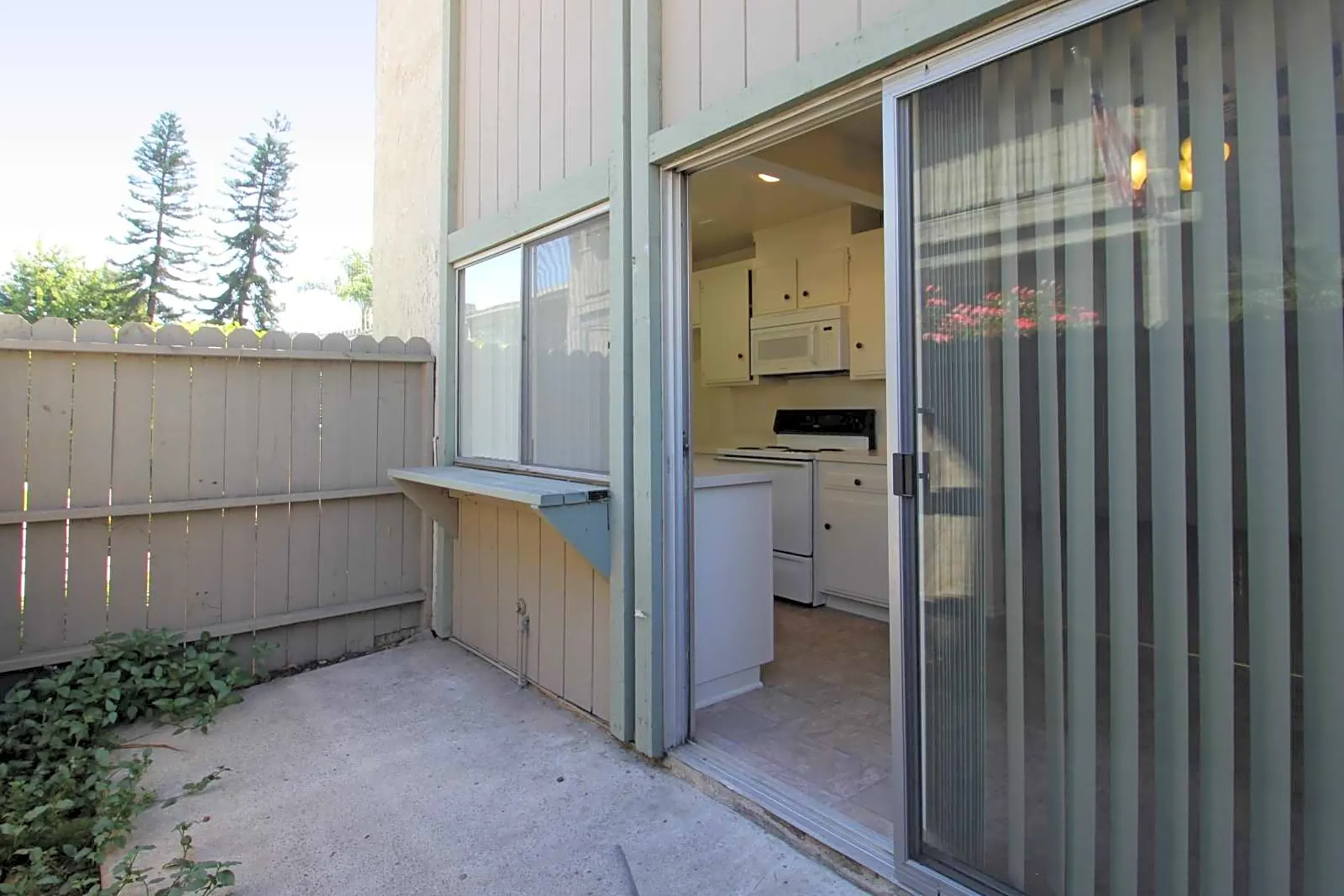 Patio / Deck - Robin Meadows - Orange - Orange, CA