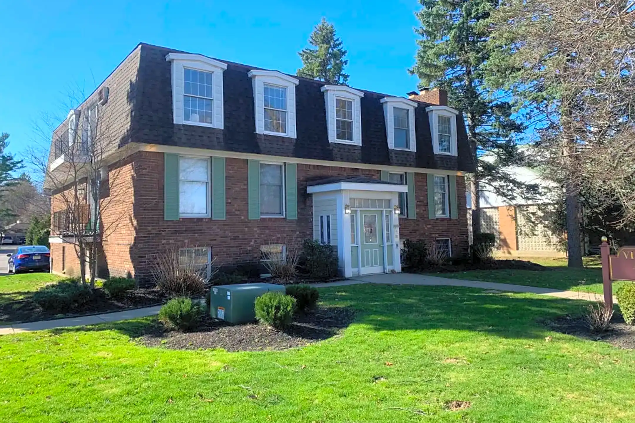 Village Square Apartments Orchard Park, NY 14127