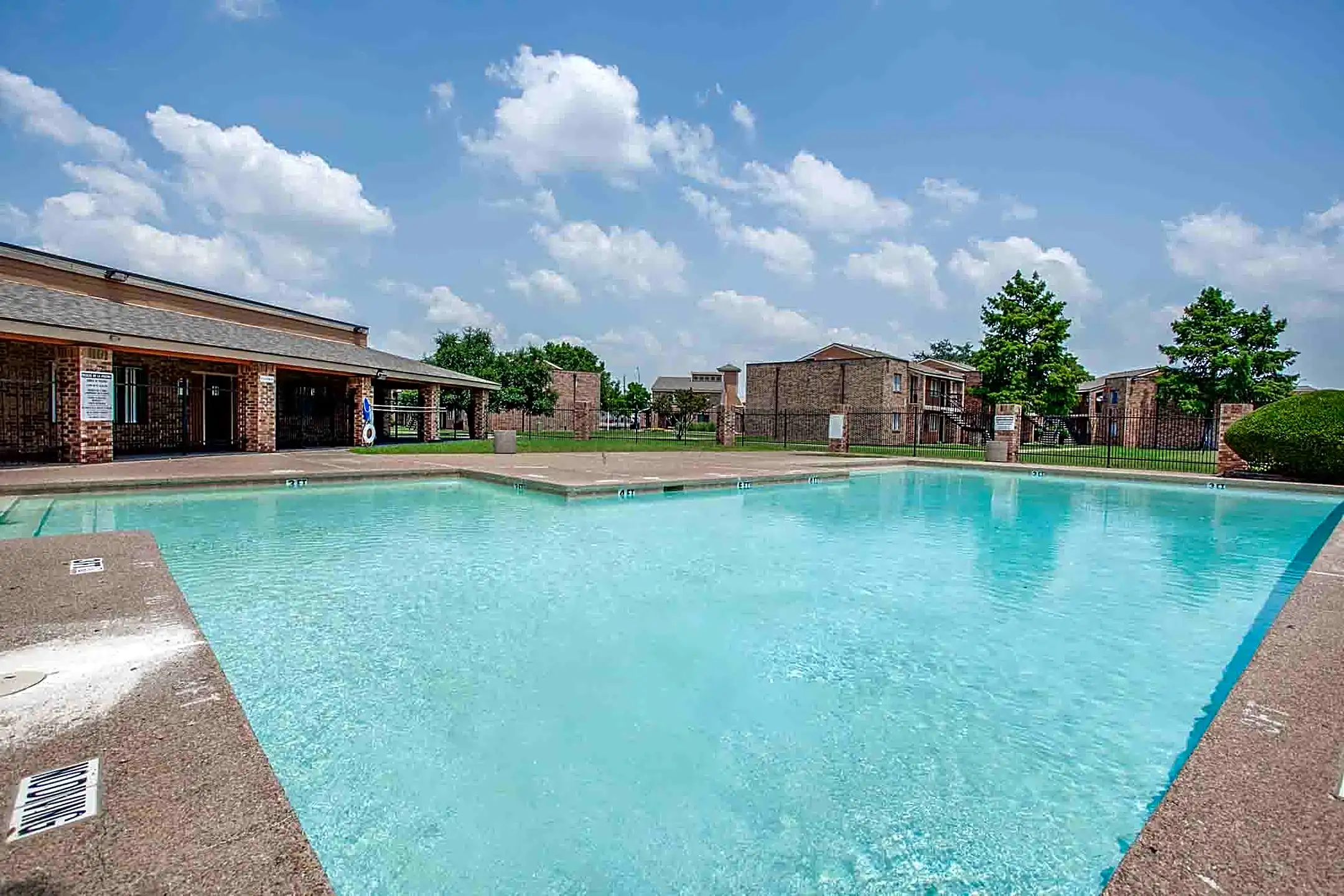 Sunridge Apartments Grand Prairie, TX 75051