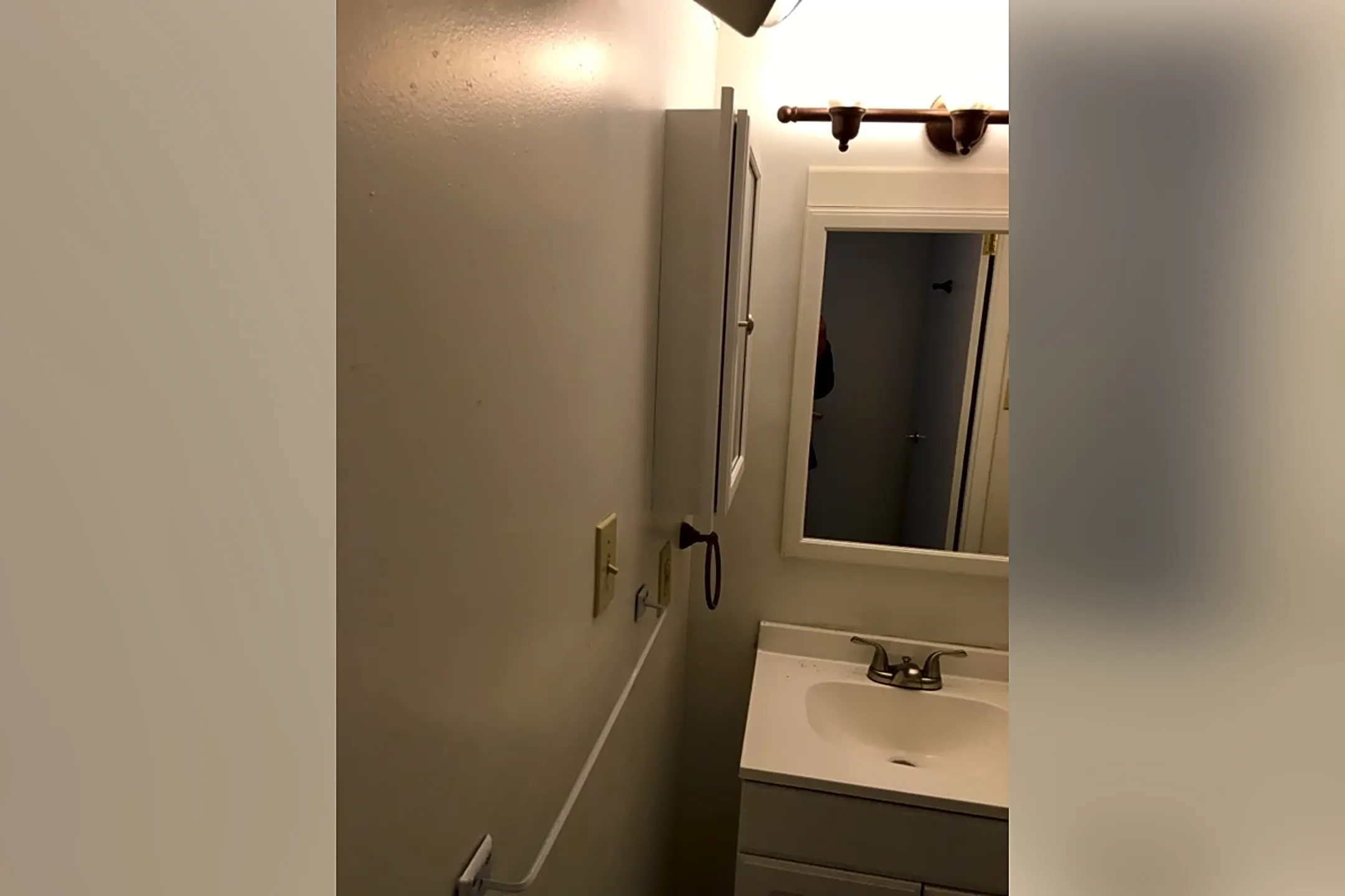 Karl King Towers 515 East Monroe Street South Bend, IN Apartments