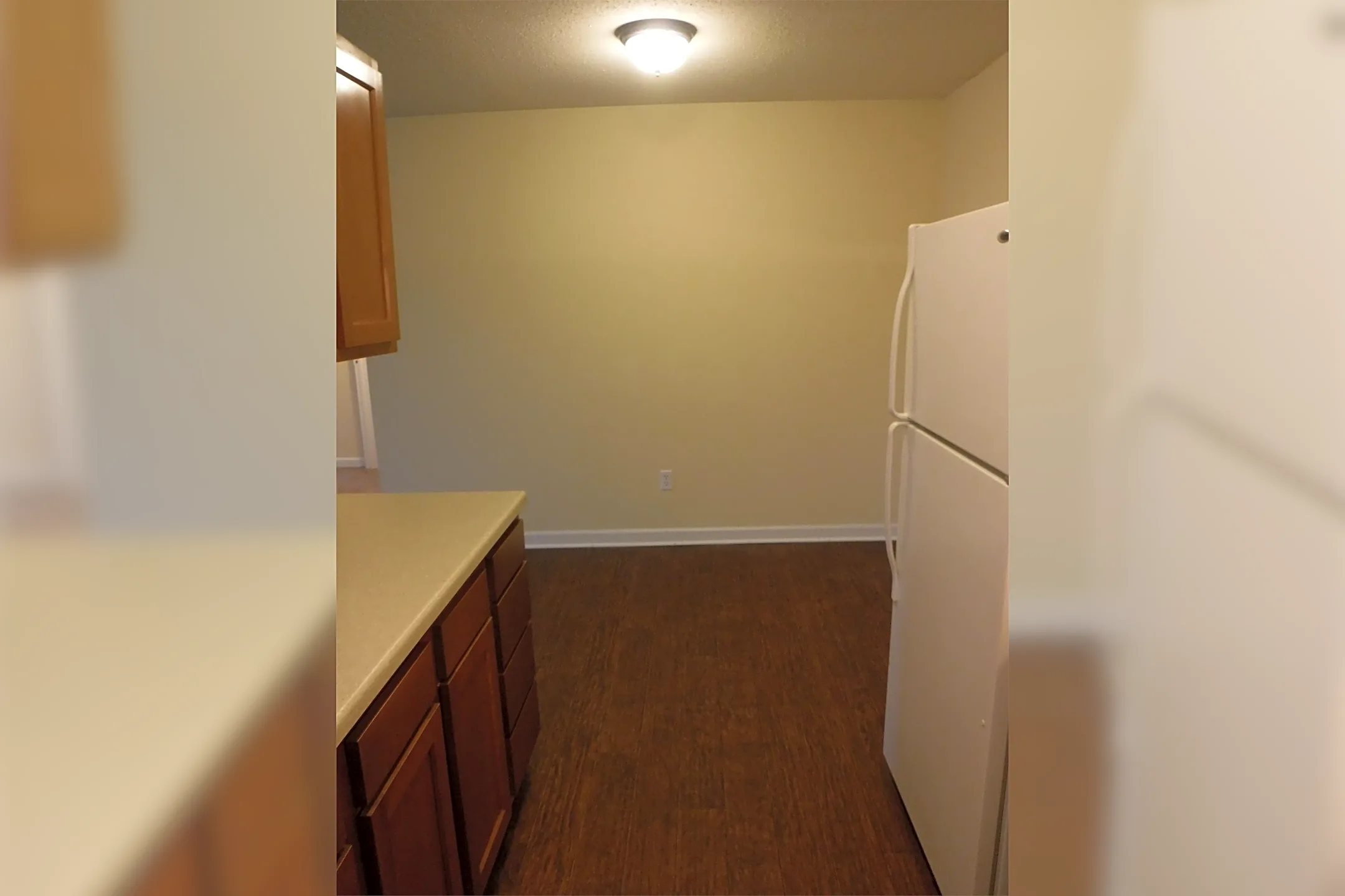 939 E Colonial Manor Dr Apartments Greensburg, IN 47240