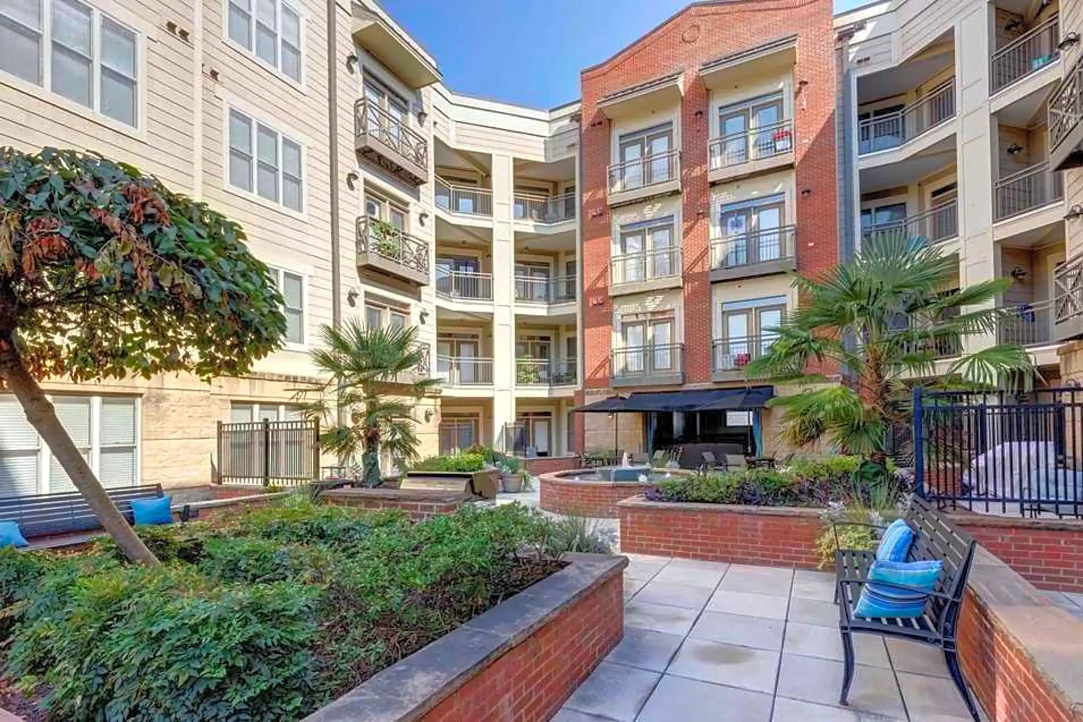 712 Tucker Apts Raleigh