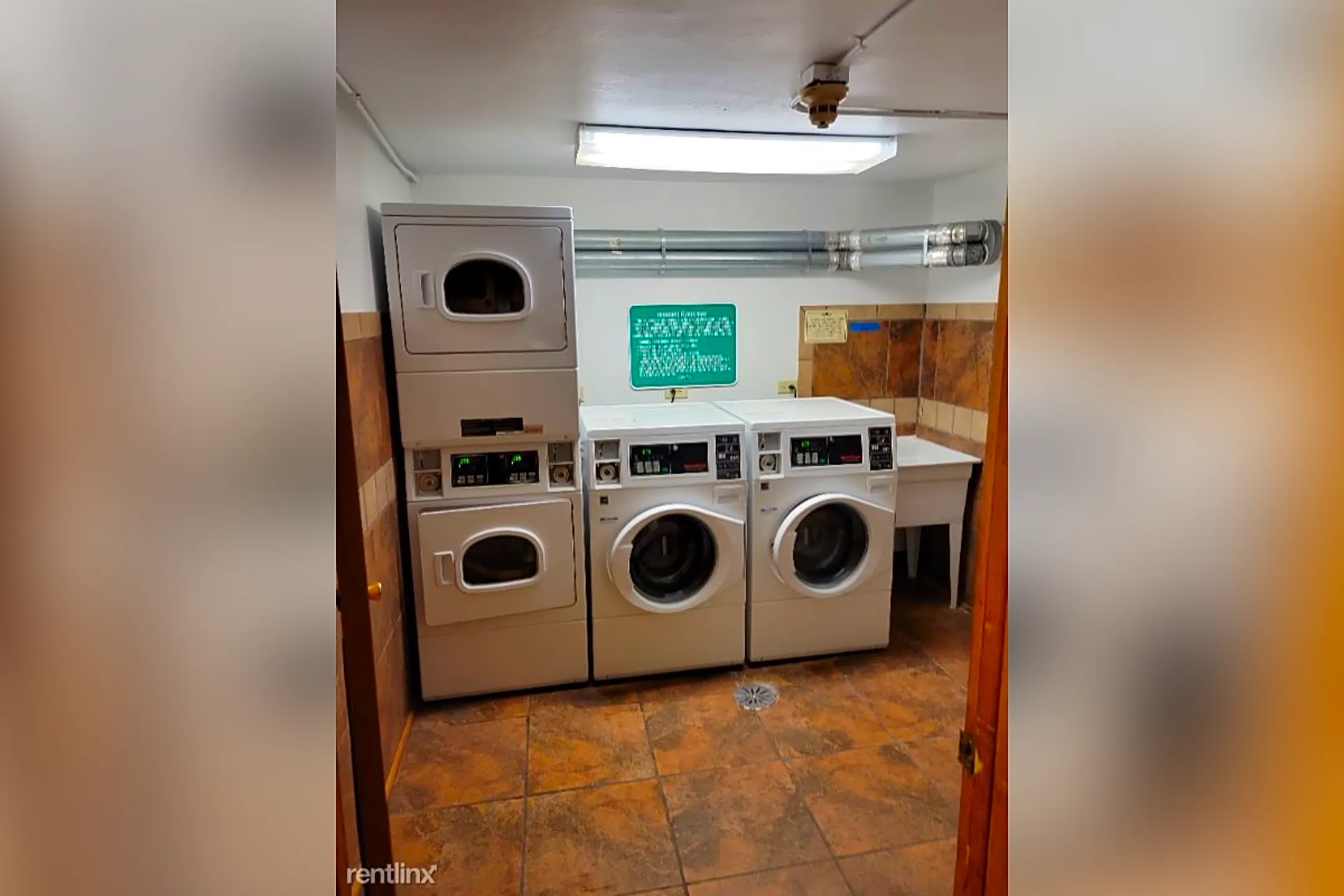 713 Lake St Condos Antioch, IL 60002