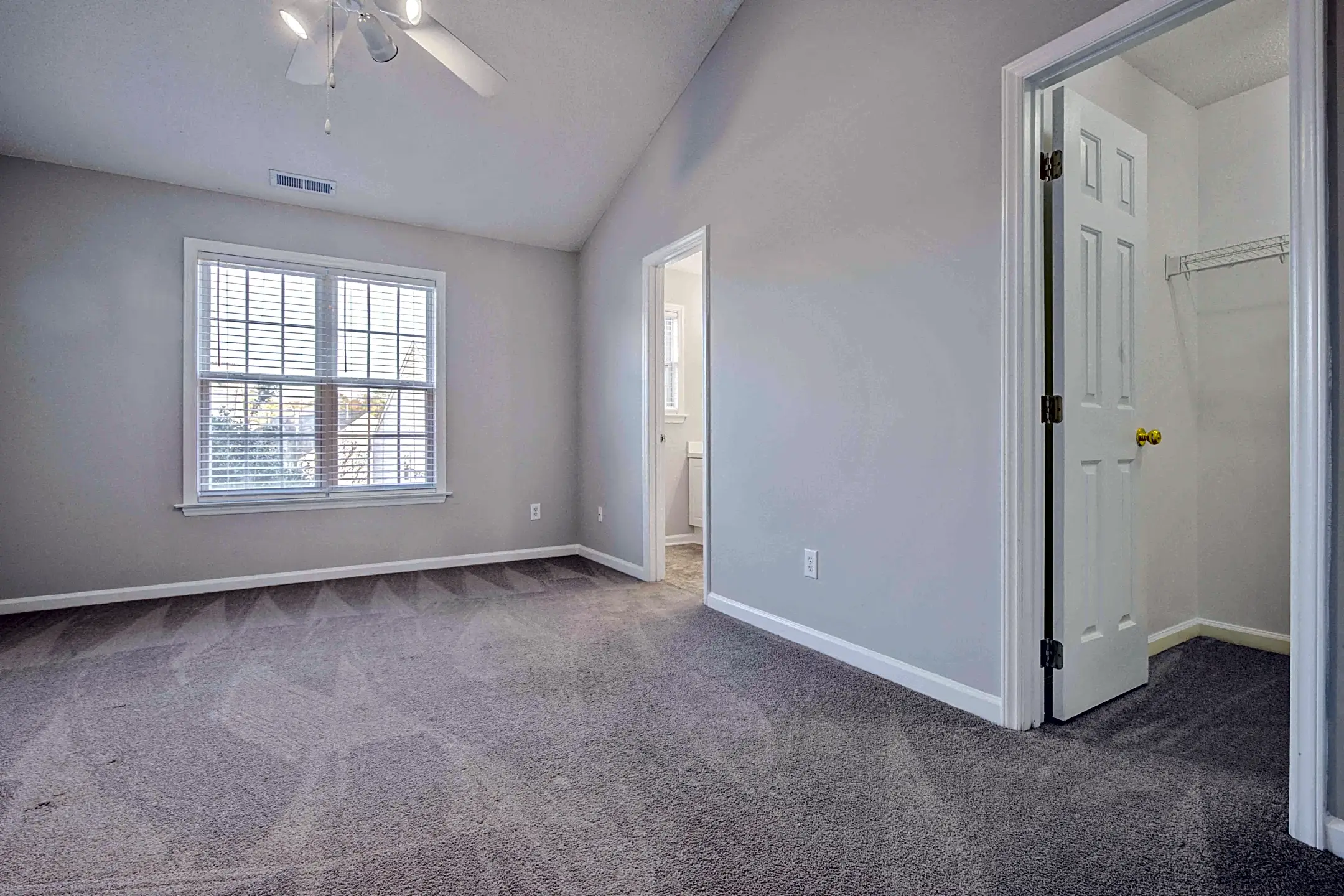 Blackwolf Run at Hedingham 2101 Blackwolf Run Lane Raleigh, NC