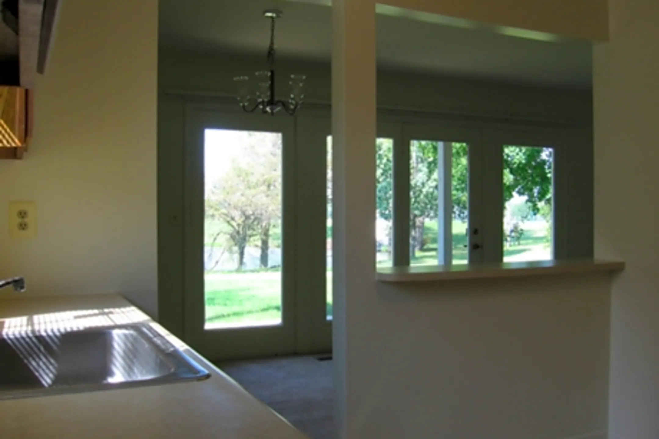 Rolling Hills Apartments Lapeer, MI 48446