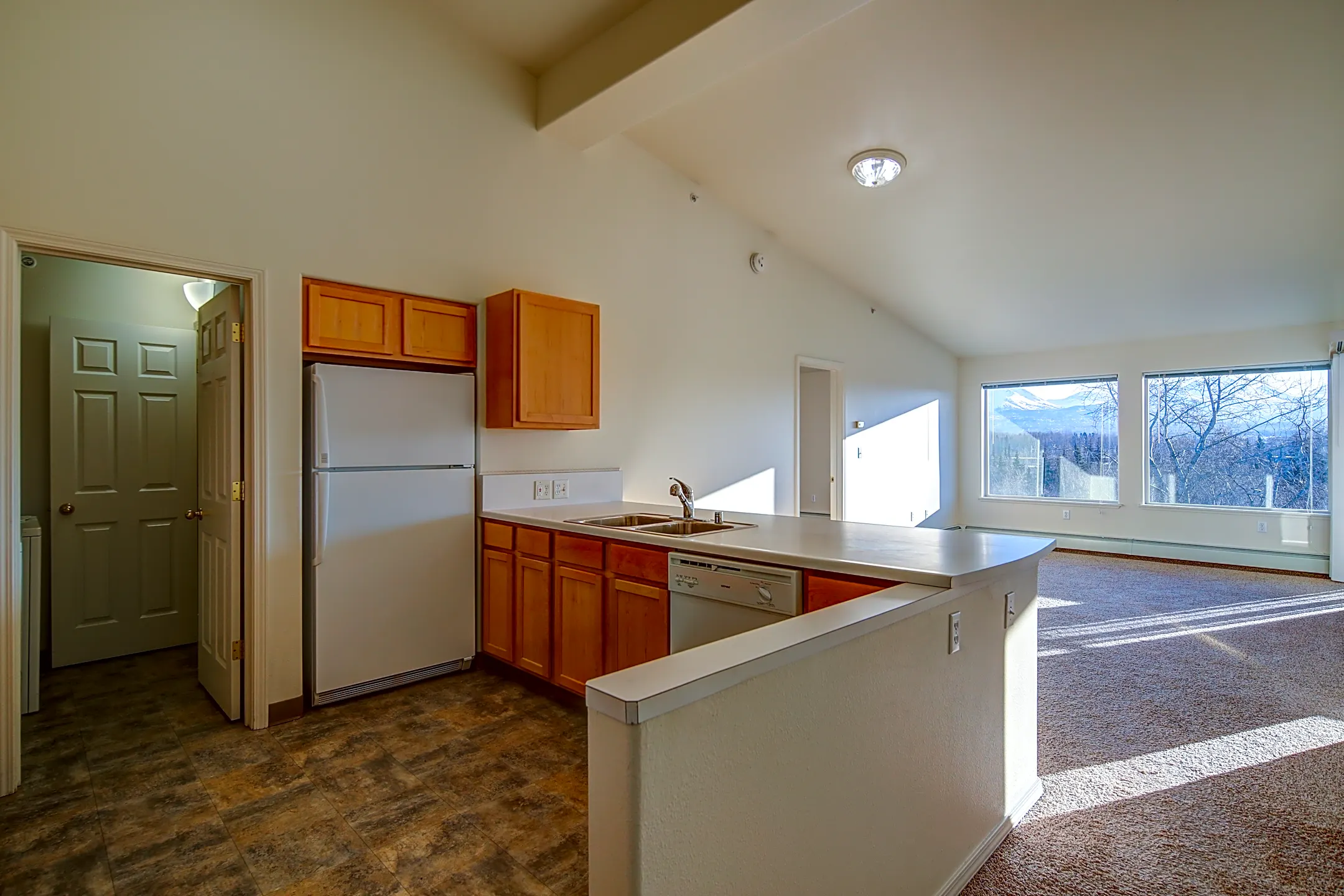 Creekside Manor 7545 Foxridge Way Anchorage, AK Apartments for Rent Rent.