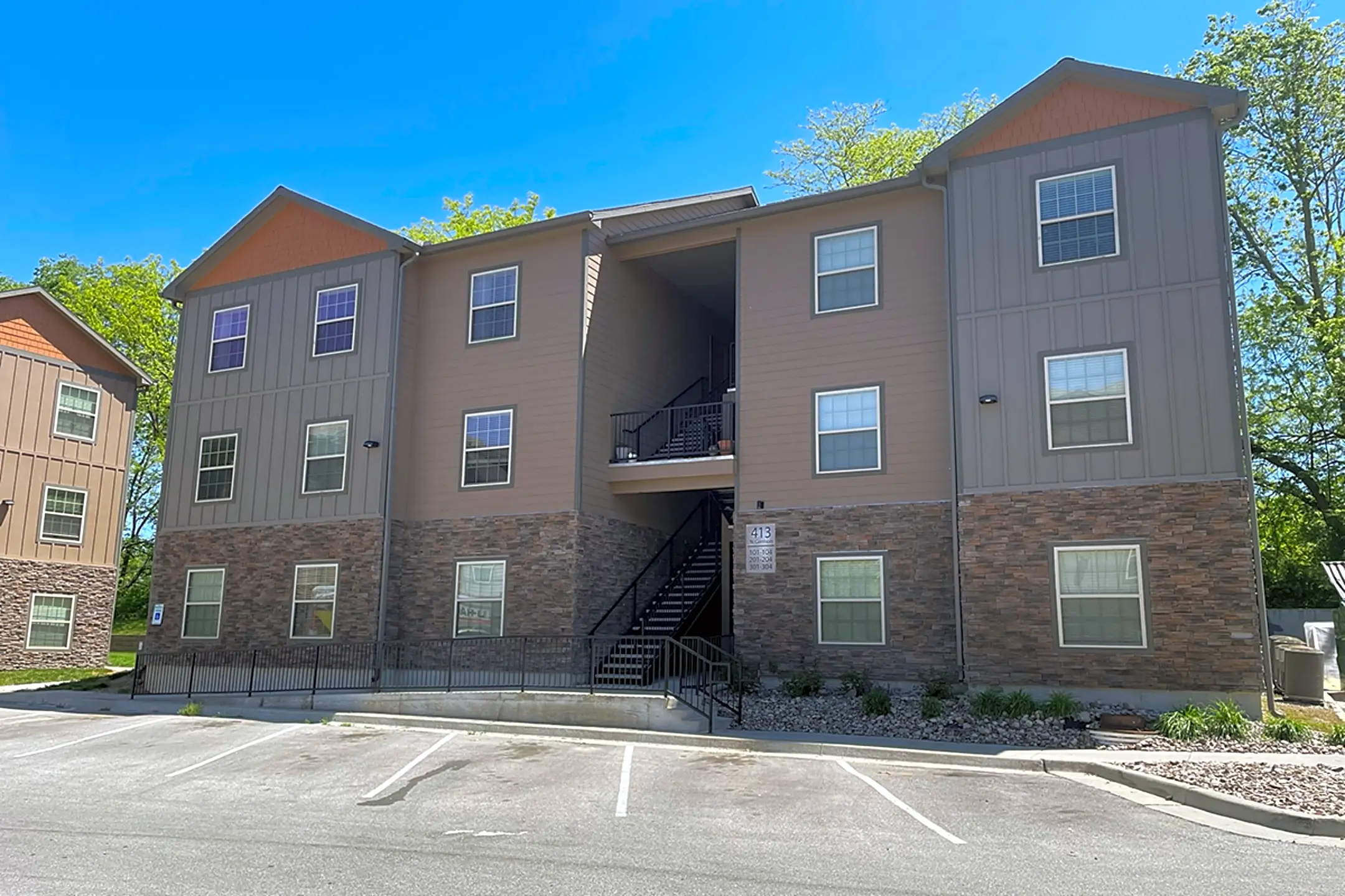 Anderson House Apartments 3rd and Garrison St Ferrelview, MO