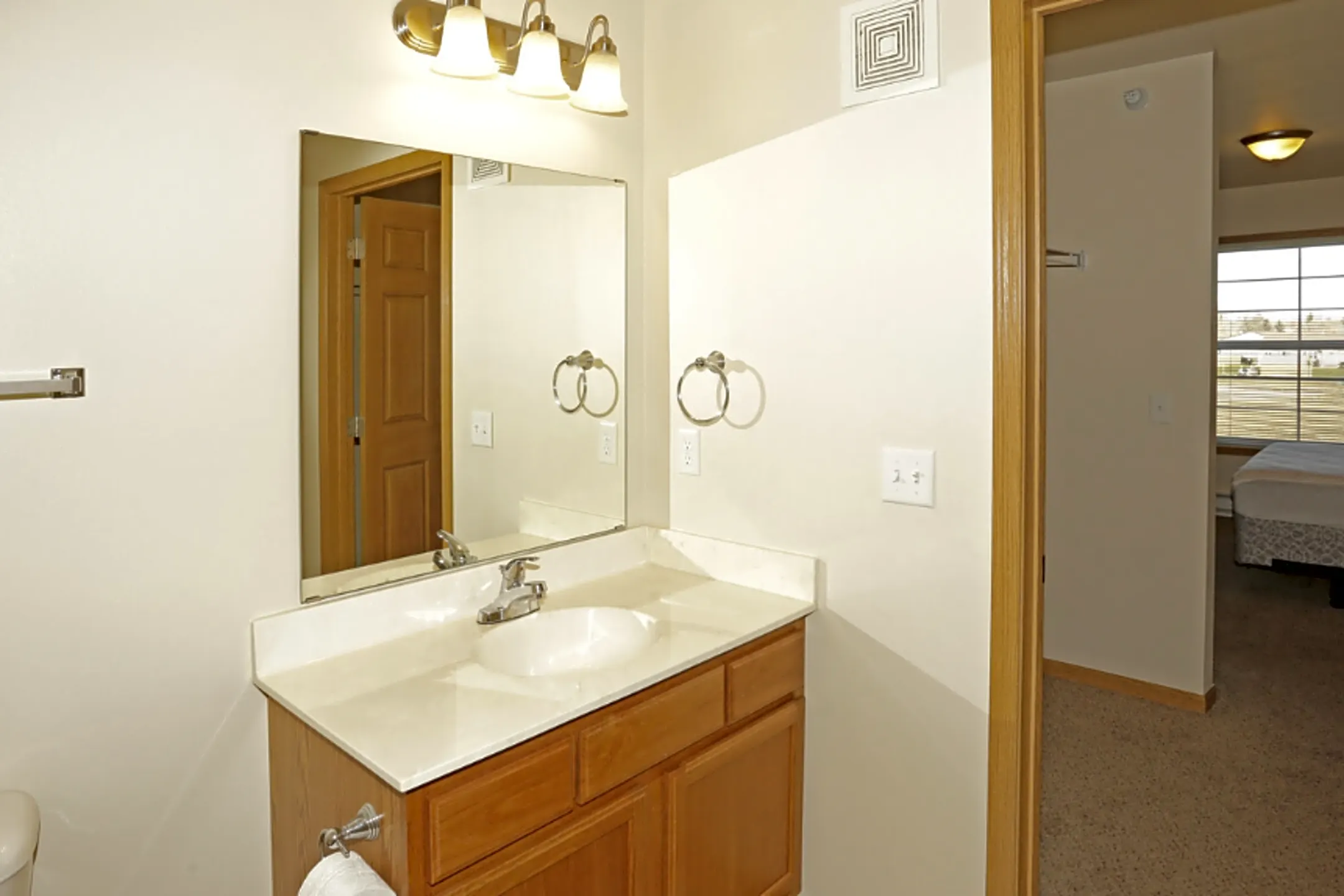 Bathroom - Stanley Square Apartments - Stanley, ND