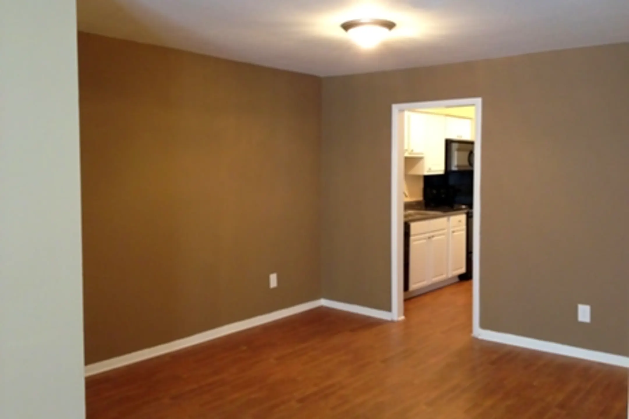 Legacy Commons Apartment Homes 6529 S Norcross Tucker Rd Tucker, GA