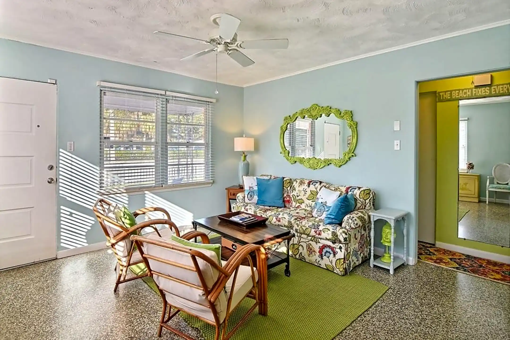 Dining Room - 918 E Causeway Blvd - Vero Beach, FL