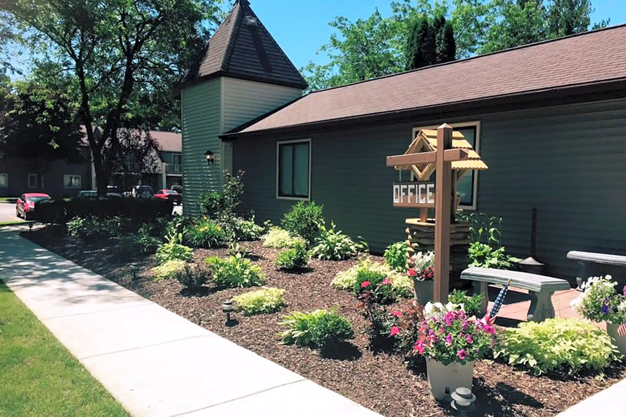 La Porte Commons Apartments 2400 Andrew Ave La Porte, IN Apartments