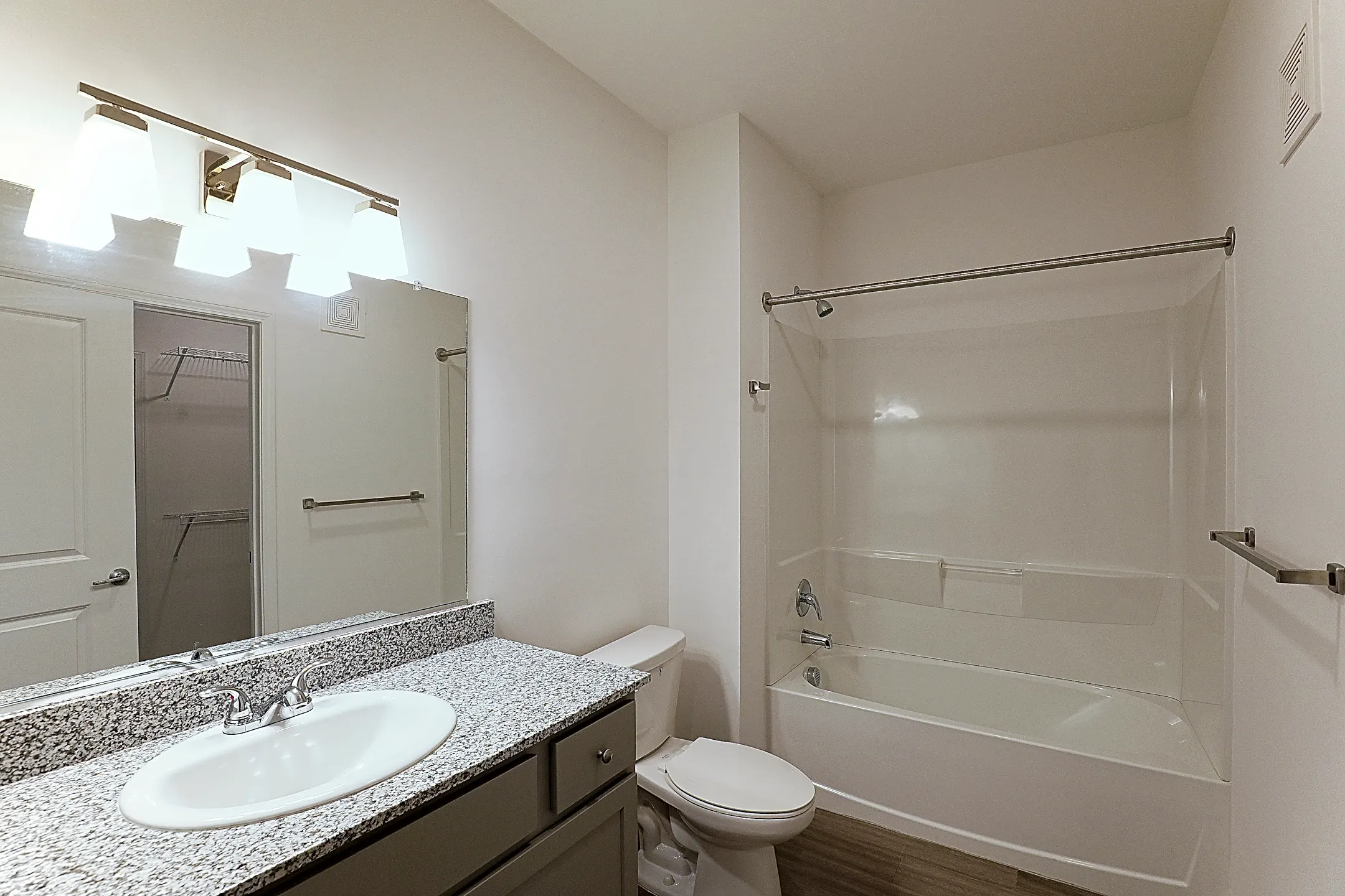 Lakeland Town Square 97019849, US79 Lakeland, TN Apartments for