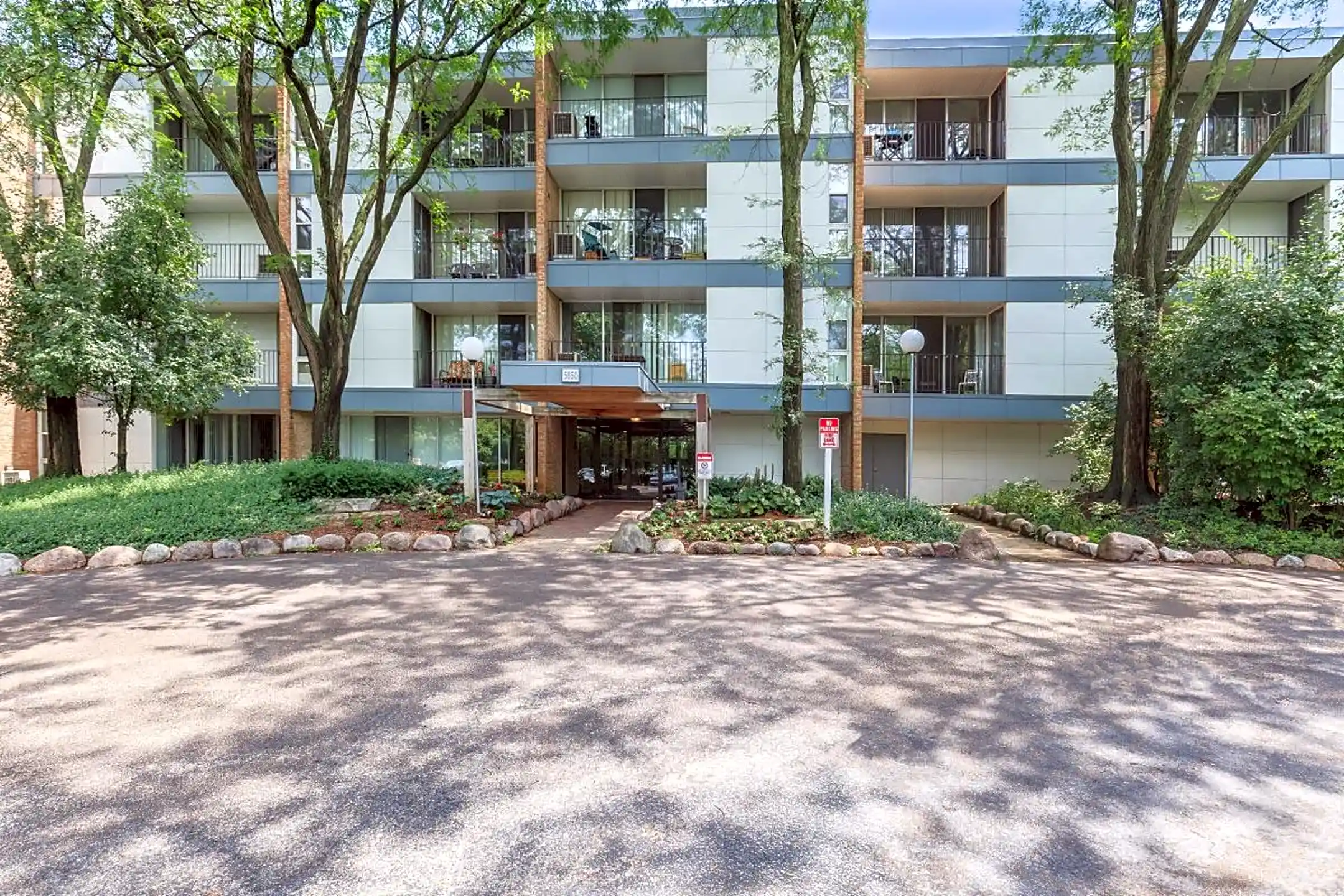 Abbey at Four Lakes 5550 Abbey Dr Lisle, IL Apartments for Rent Rent.