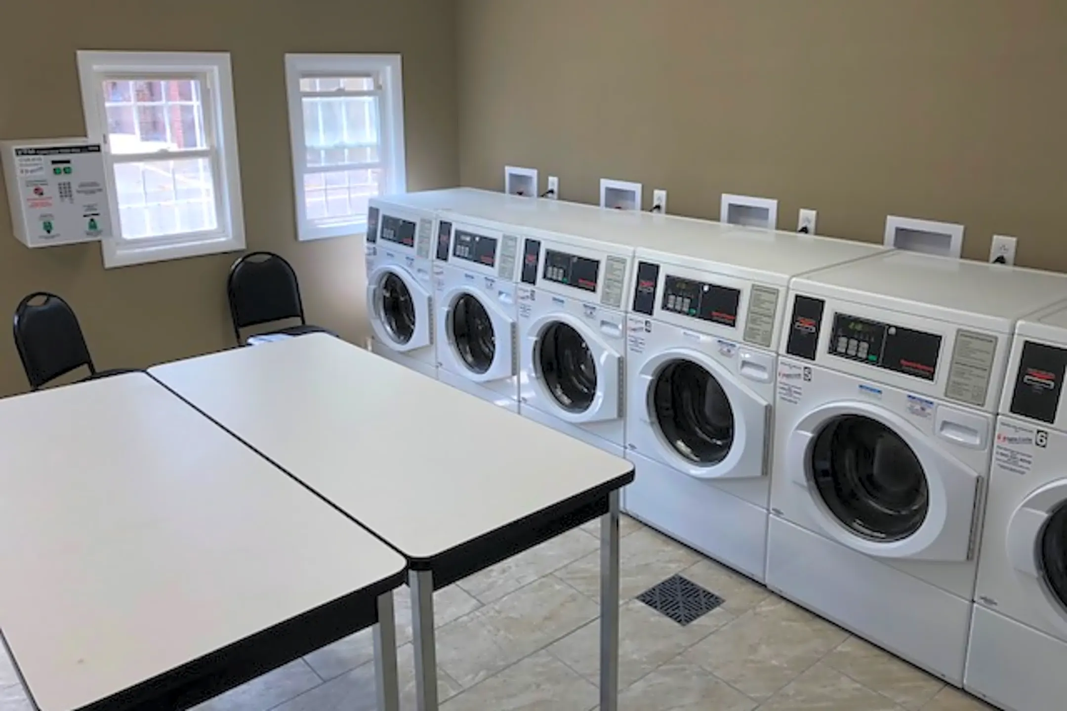 Brookchester Apartments New Milford, NJ 07646