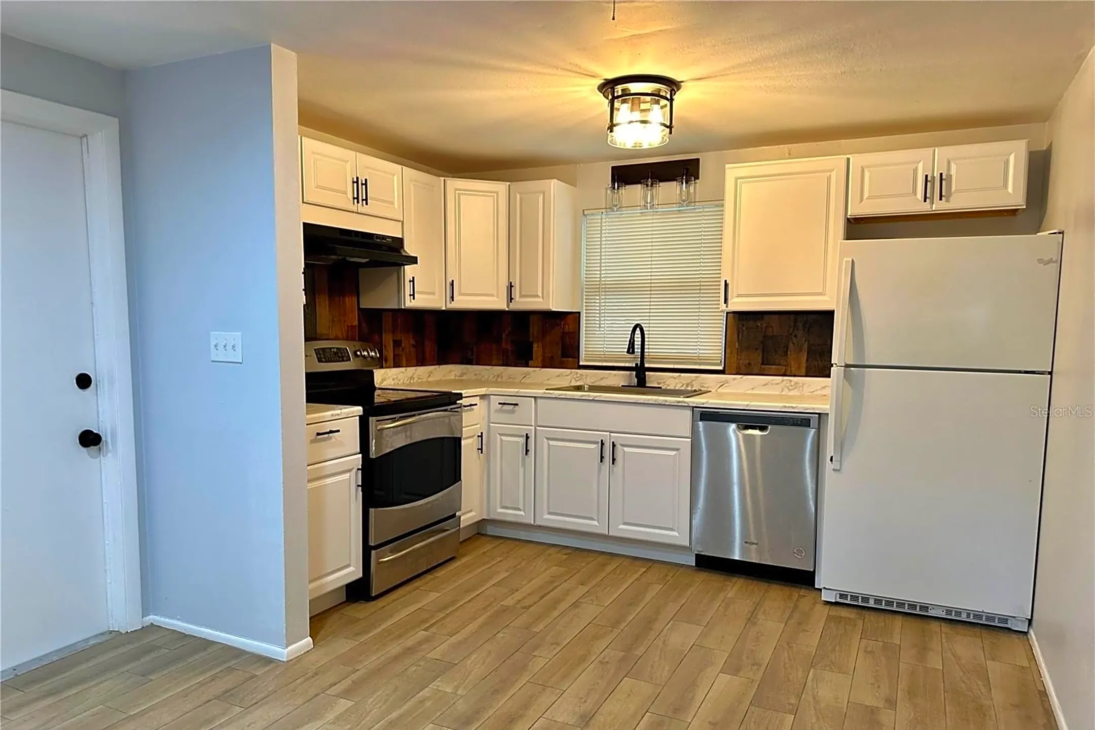 4010 S Lockwood Ridge Rd Houses Sarasota, FL 34231