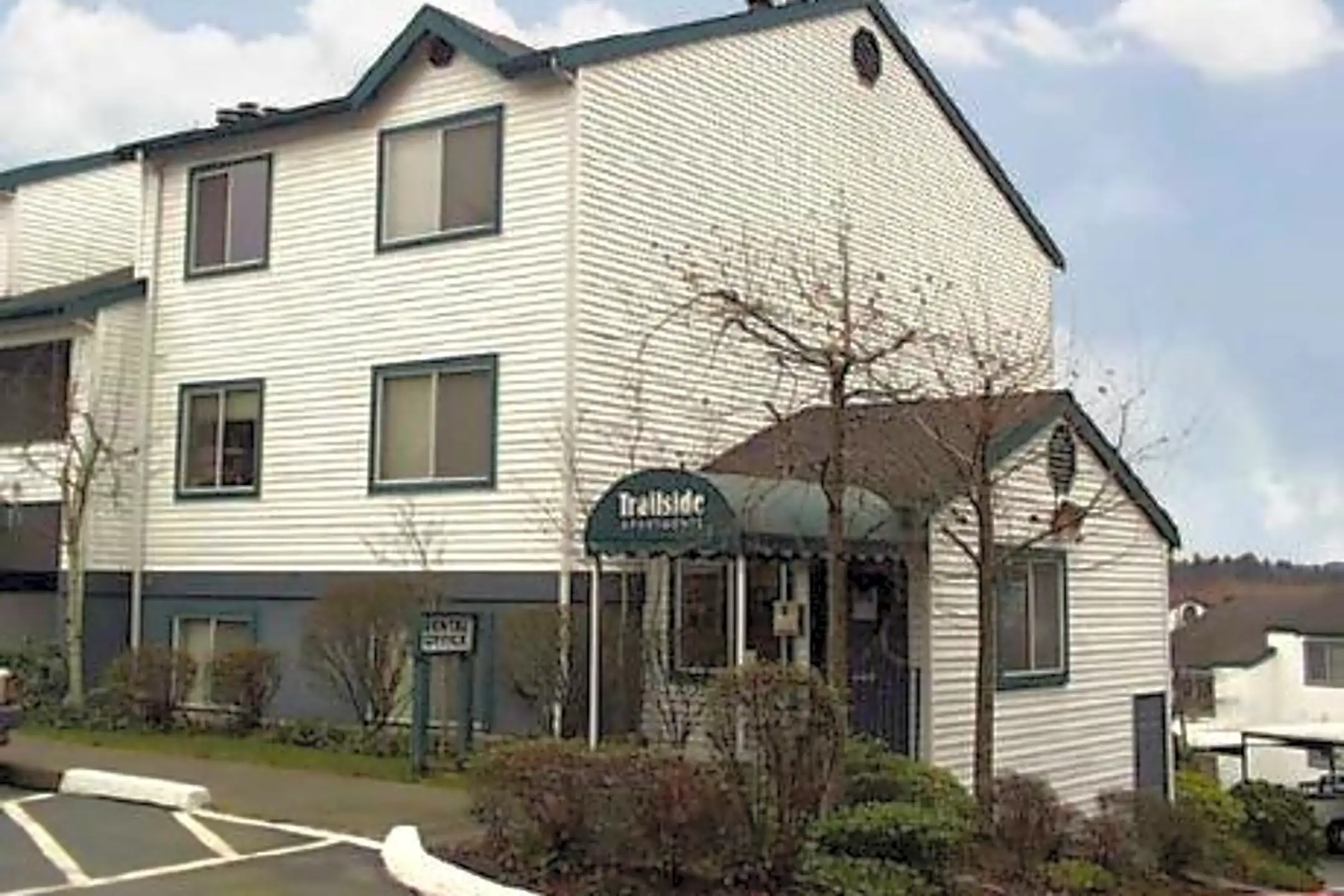 Trailside Apartments 17725 Hall Rd Bothell, WA Apartments for Rent