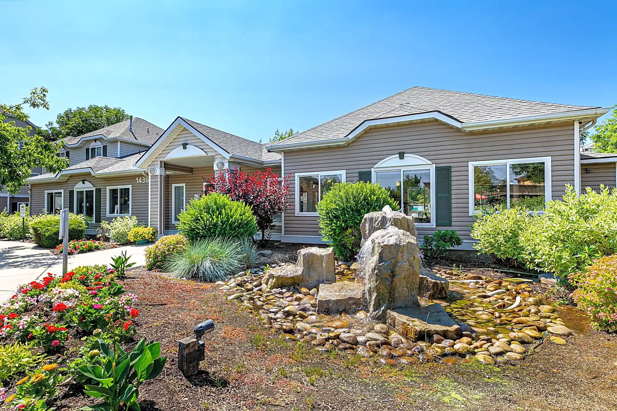 Rembrandt Park Apartments 1436 N Cormorant Pl Boise, ID Apartments