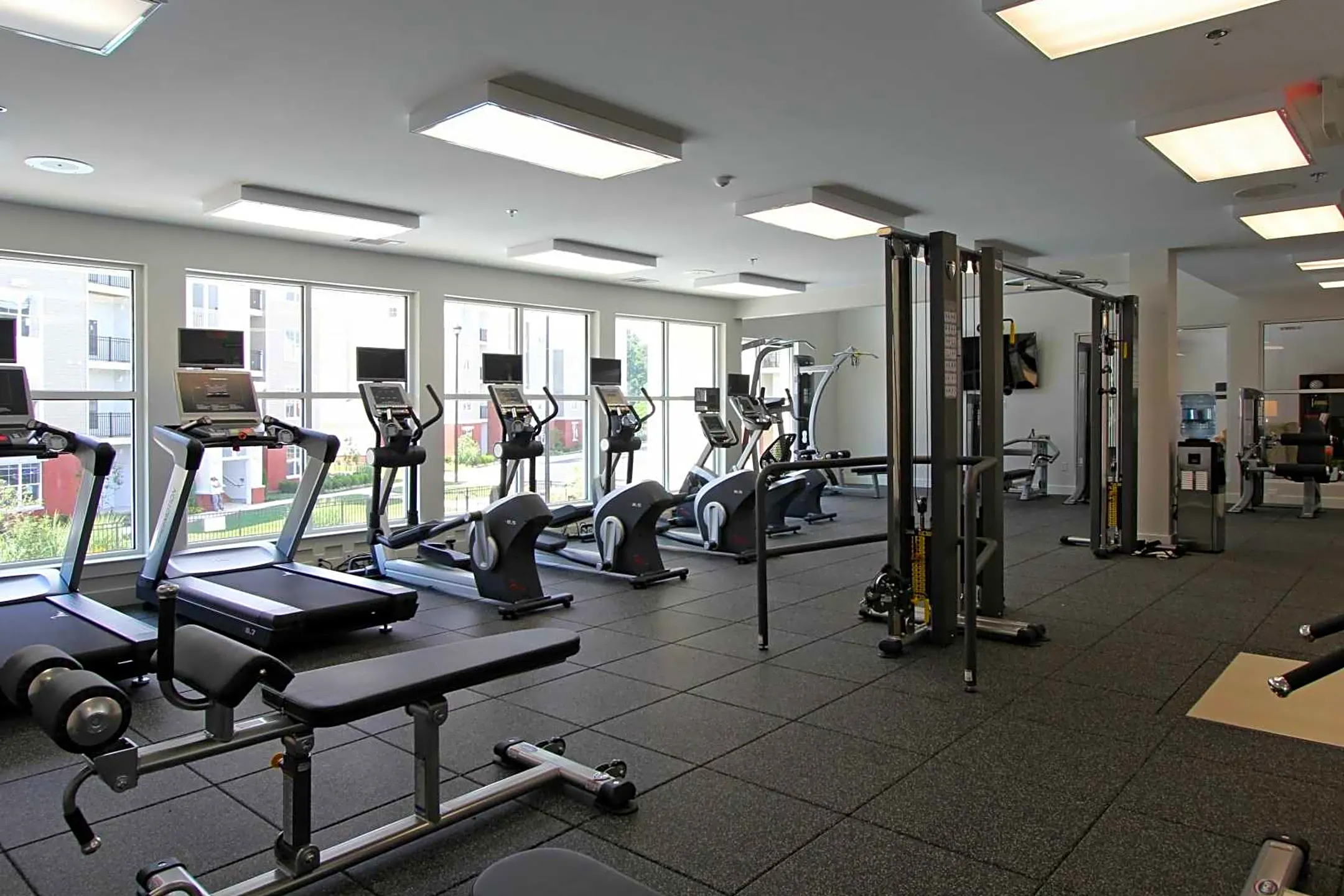 Fitness Weight Room - Aquia 15 - Stafford, VA