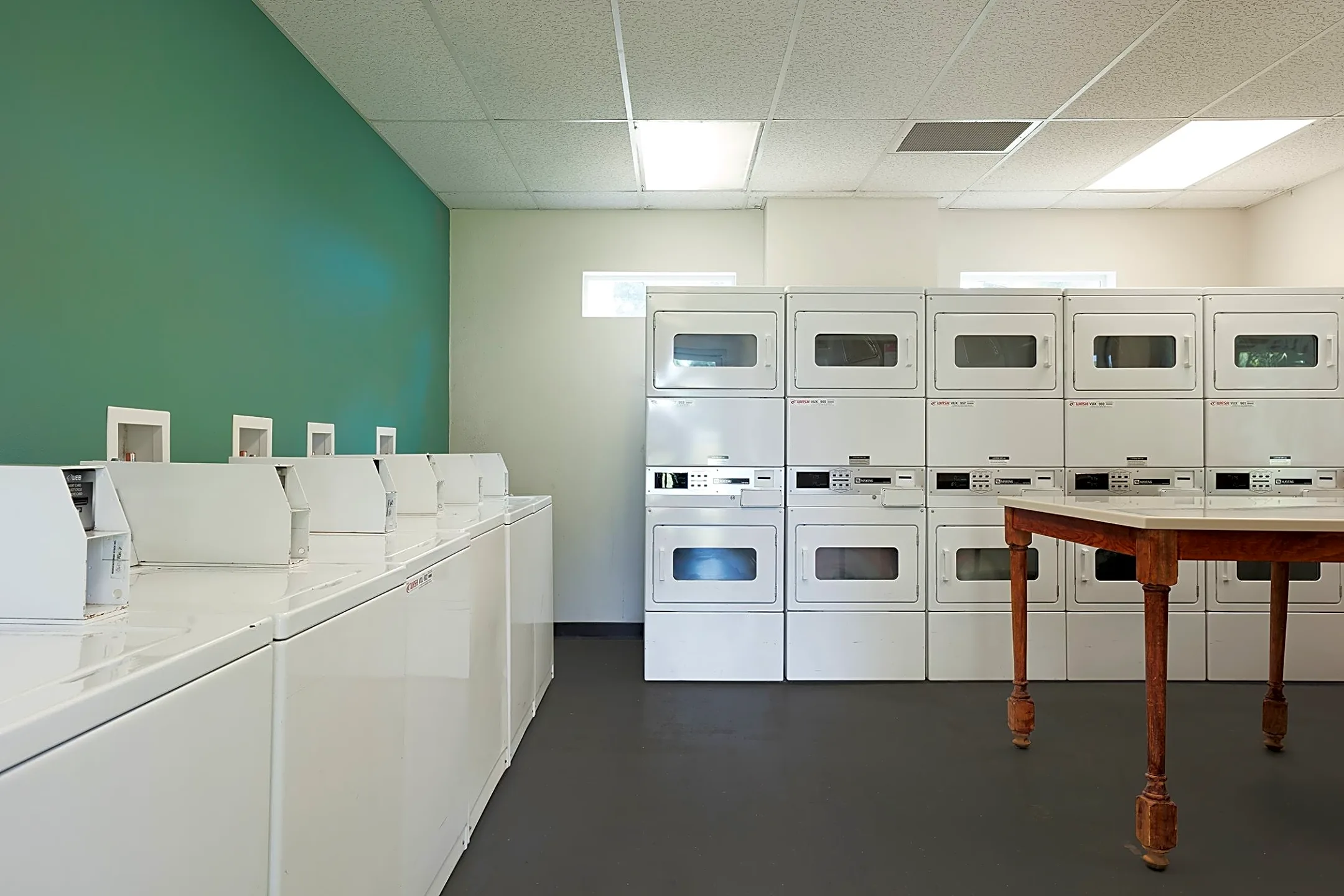 Wakea Garden Apartments Kapolei, HI 96707