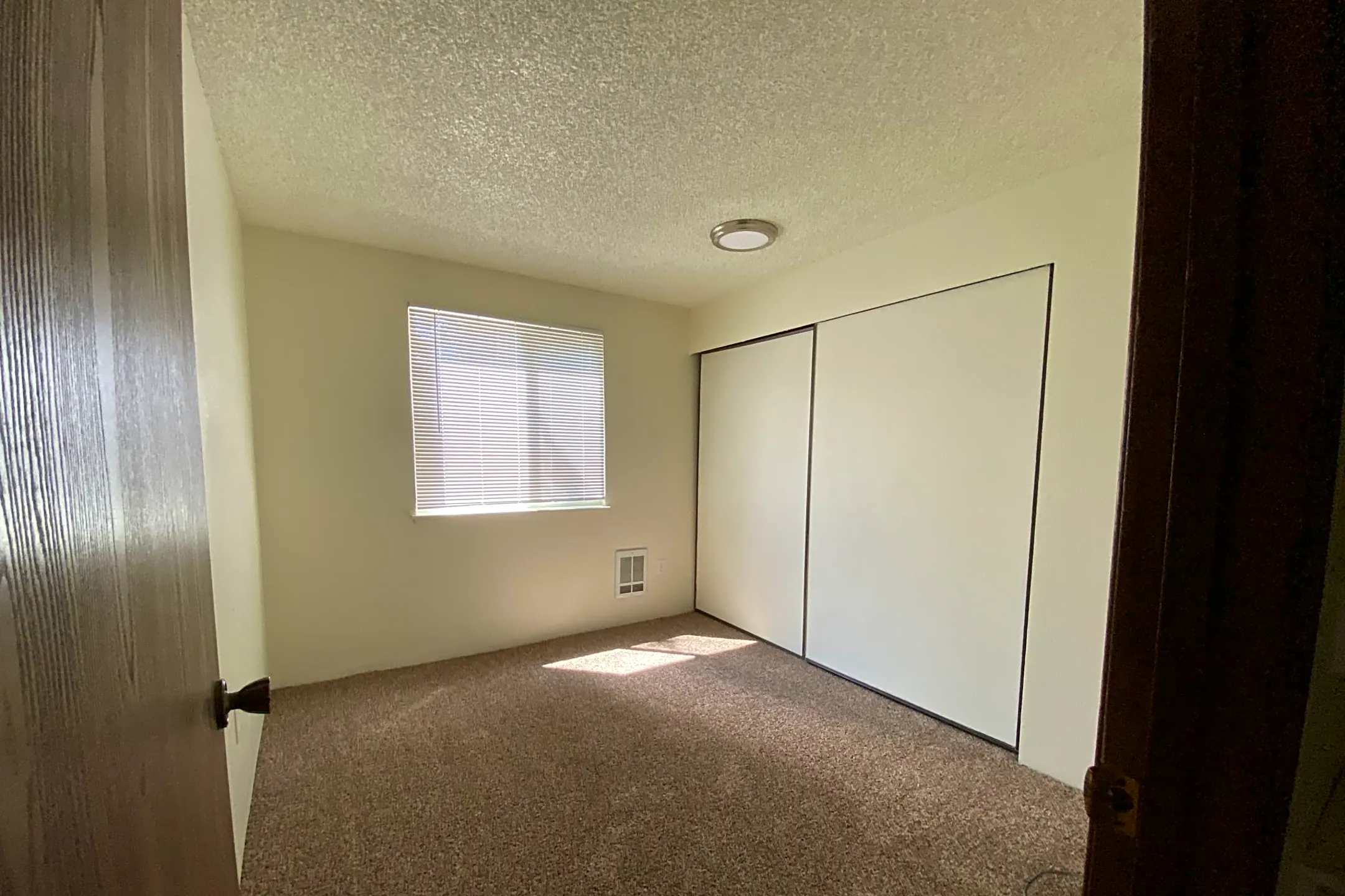 Bedroom - Hidden Firs Apartments - Tacoma, WA