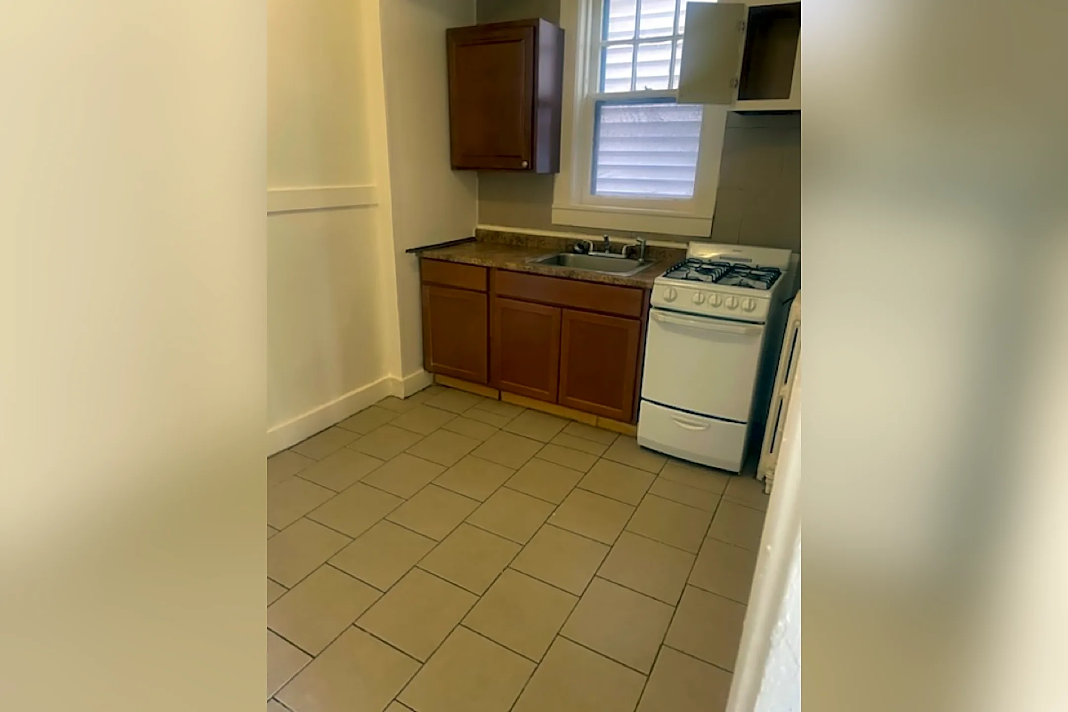 39 St 39 St unit 2 Albany, NY Apartments for Rent