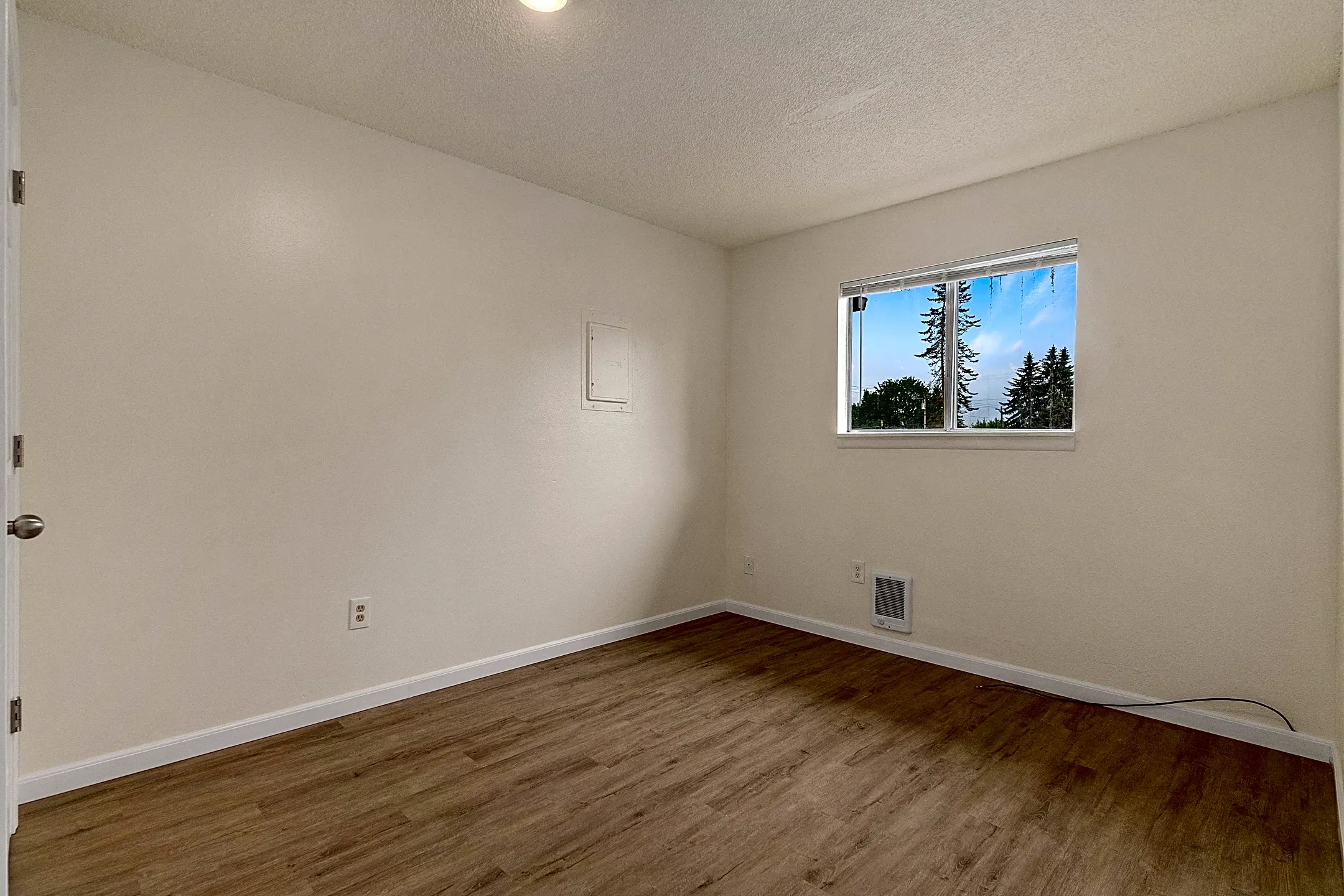 South Pacific Apartments 919 South Pacific Avenue Kelso, WA