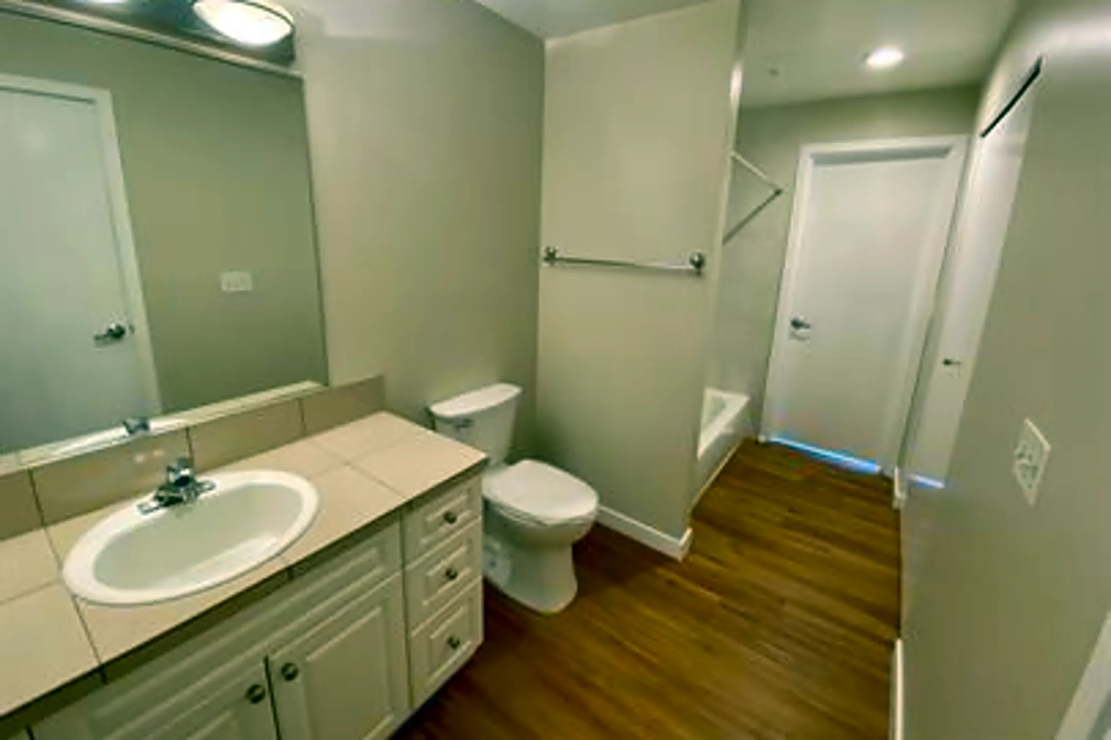 103 Main St E Houses Clarks Grove, MN 56016