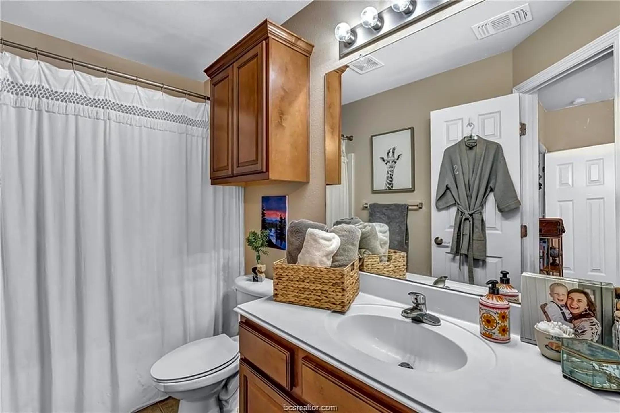 Bathroom - 1198 Jones-Butler Rd #403 - College Station, TX