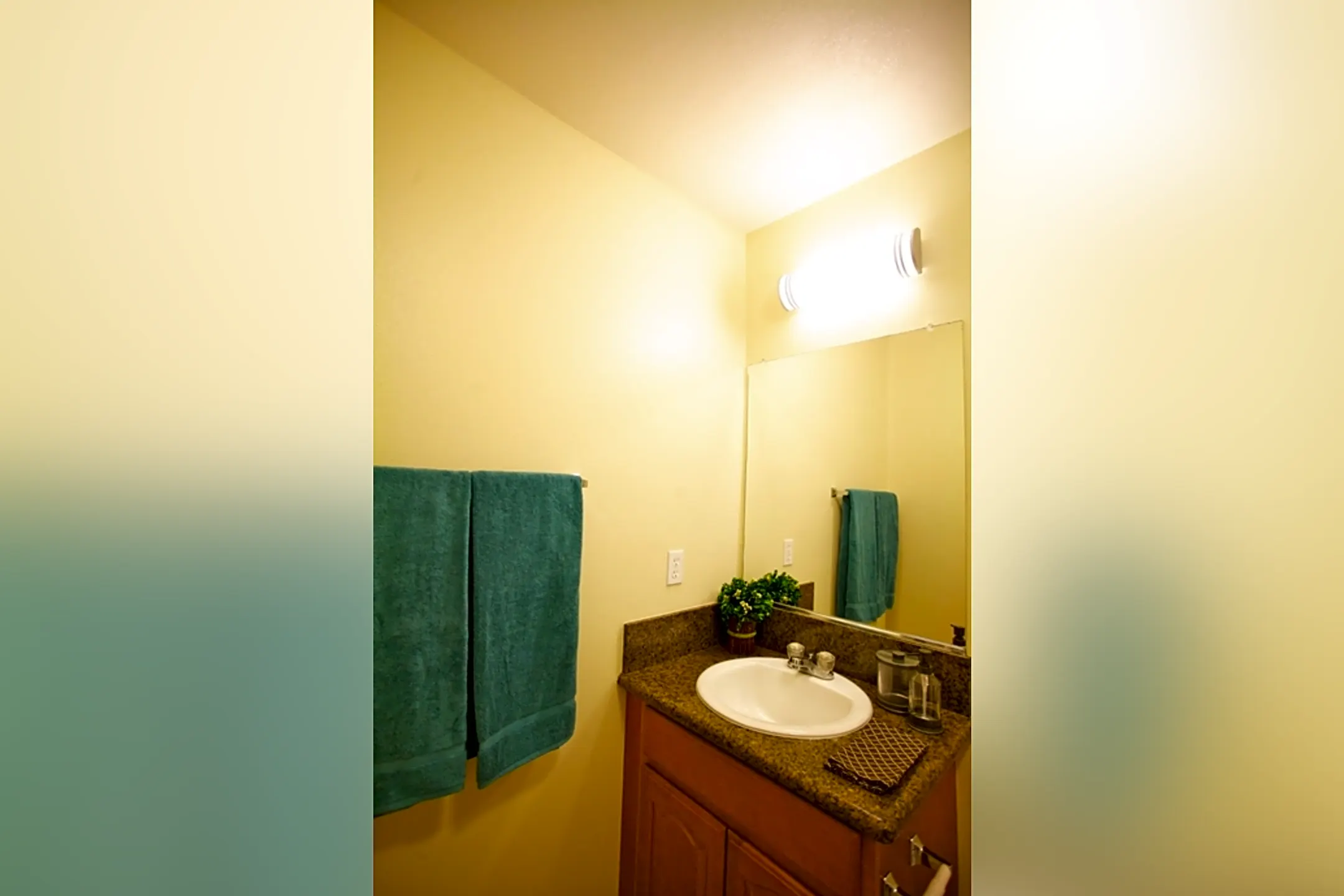 Riverside Palms Apartments 1062 South Riverside Avenue Rialto, CA