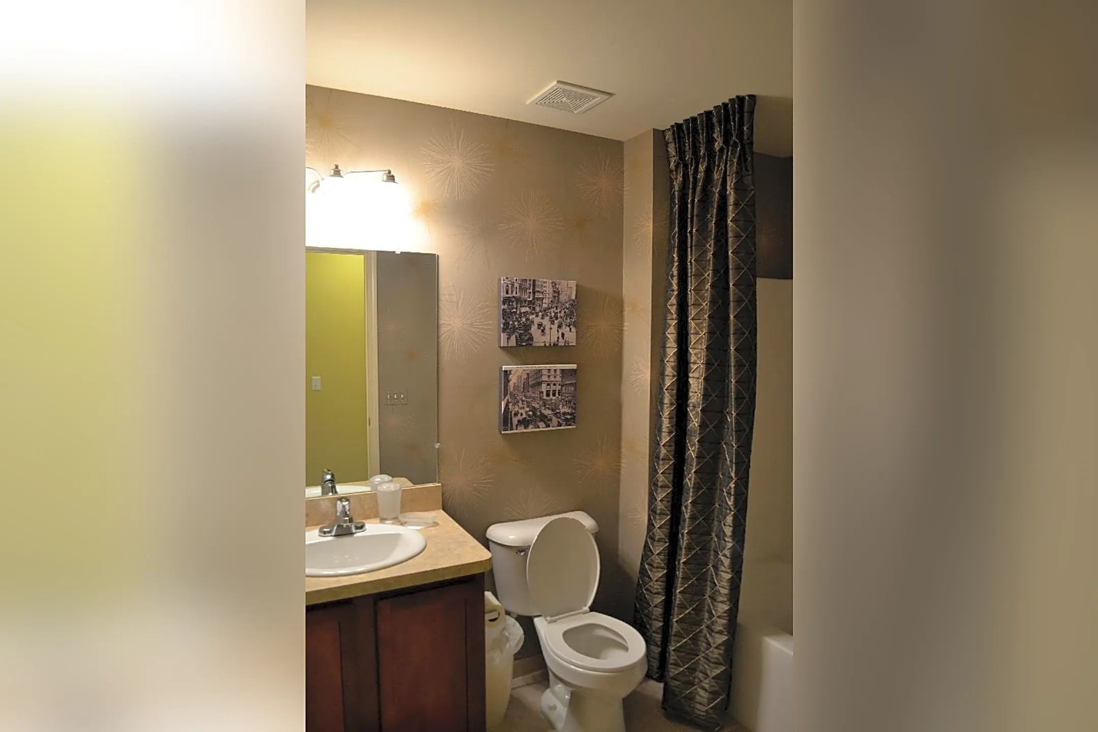 9448 Natureview Condos Ypsilanti, MI 48197