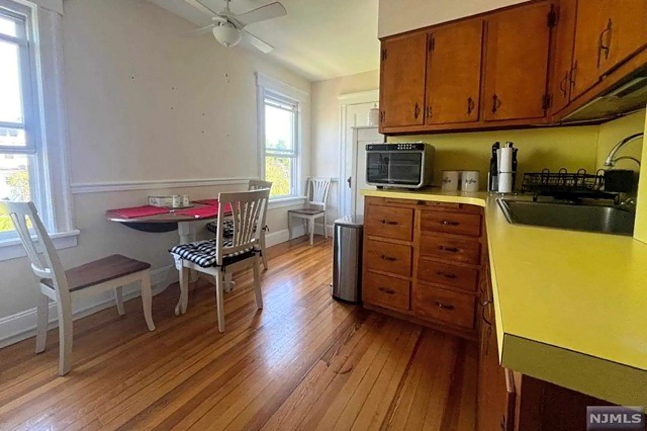 241 Herbert Ave Houses Closter, NJ 07624