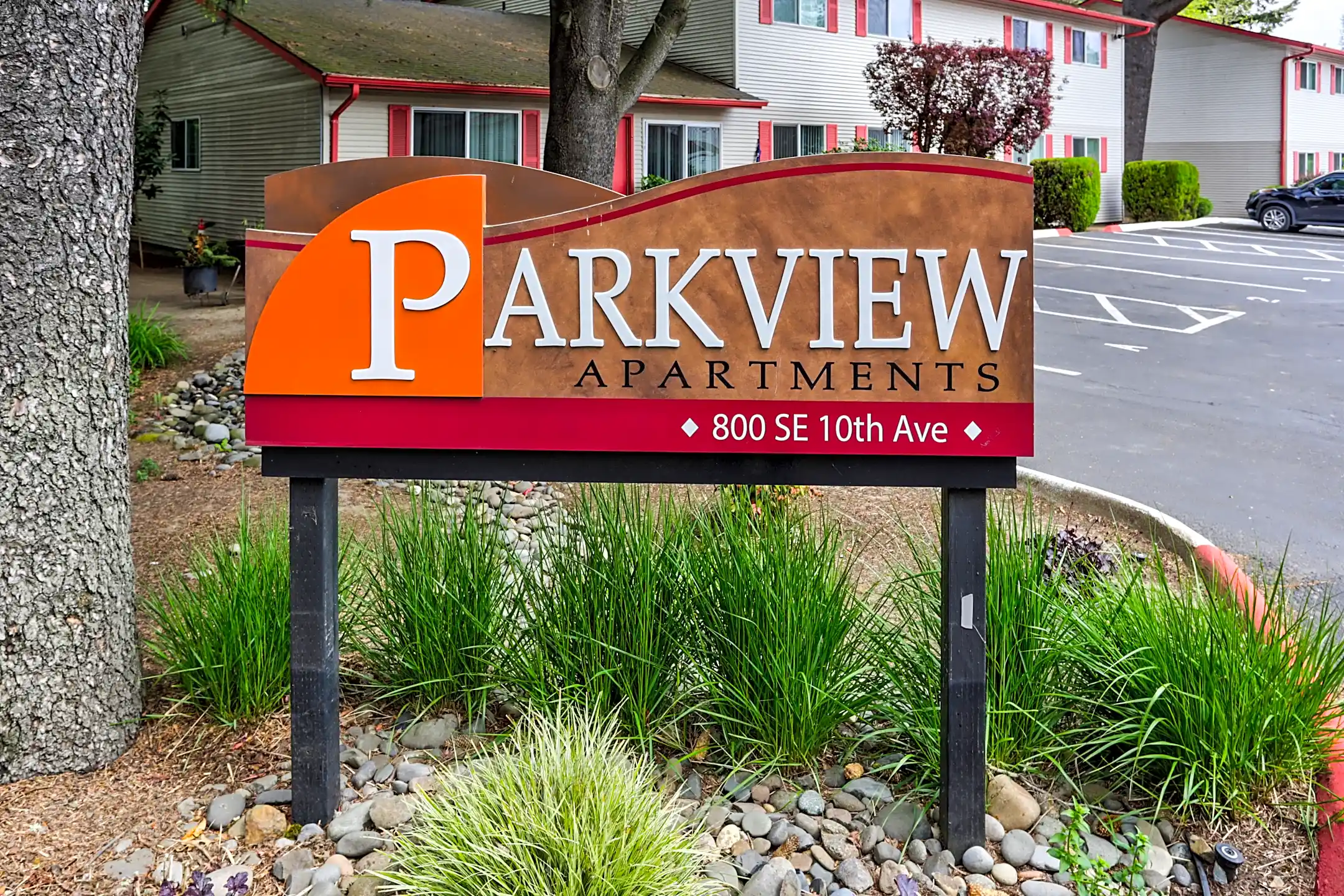 Parkview Apartments 800 SE 10th Ave Hillsboro, OR Apartments for