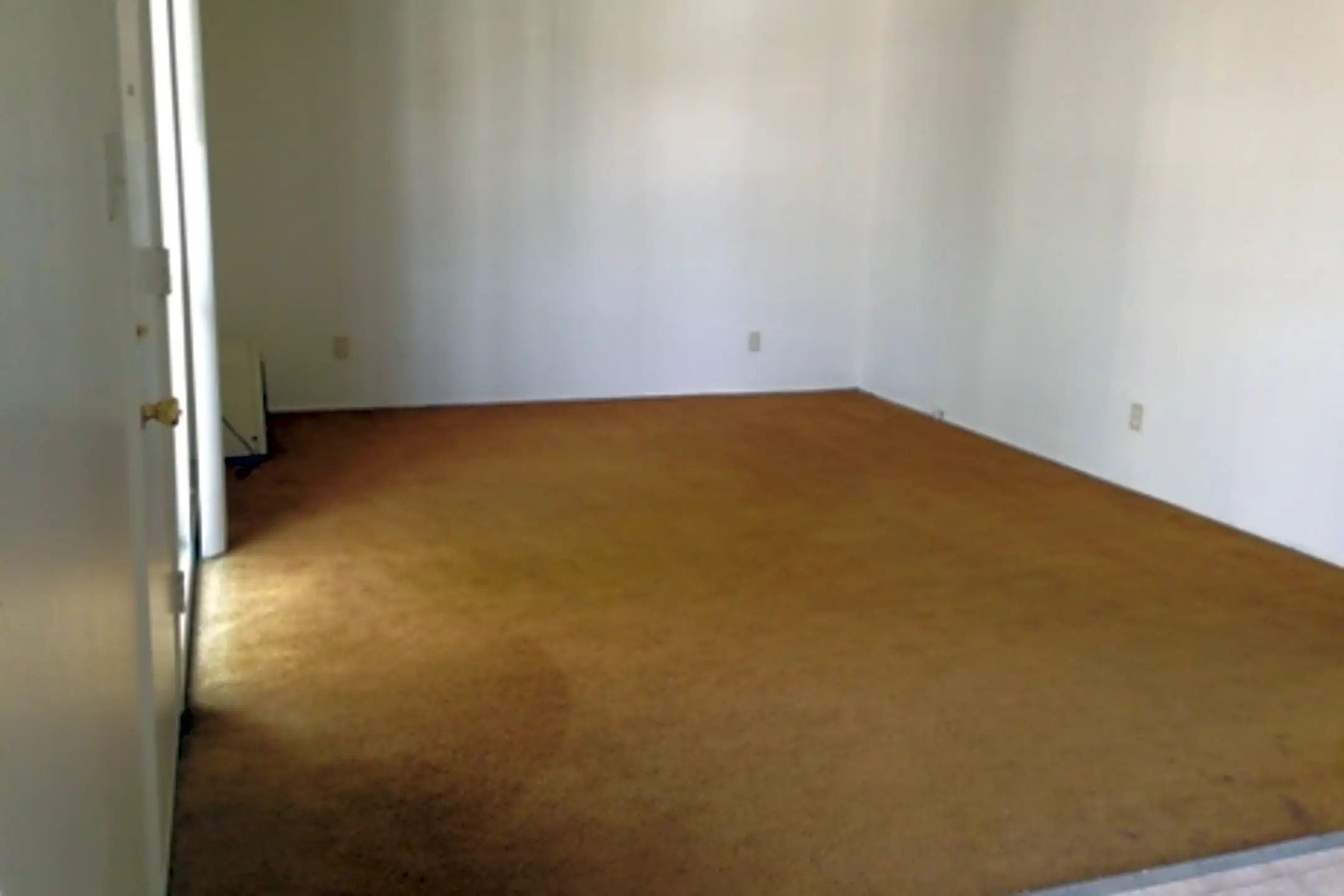 Faircrest Apartments 12645 Norwalk Blvd Norwalk, CA Apartments for