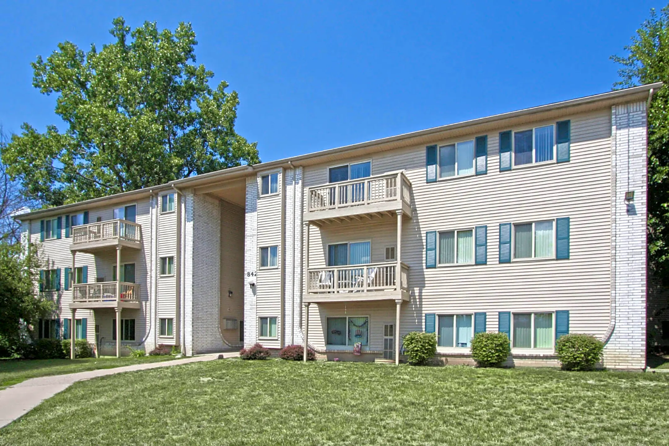 Glengarry Park Apartments - 850 Williamsbury Ct | Waterford, MI ...