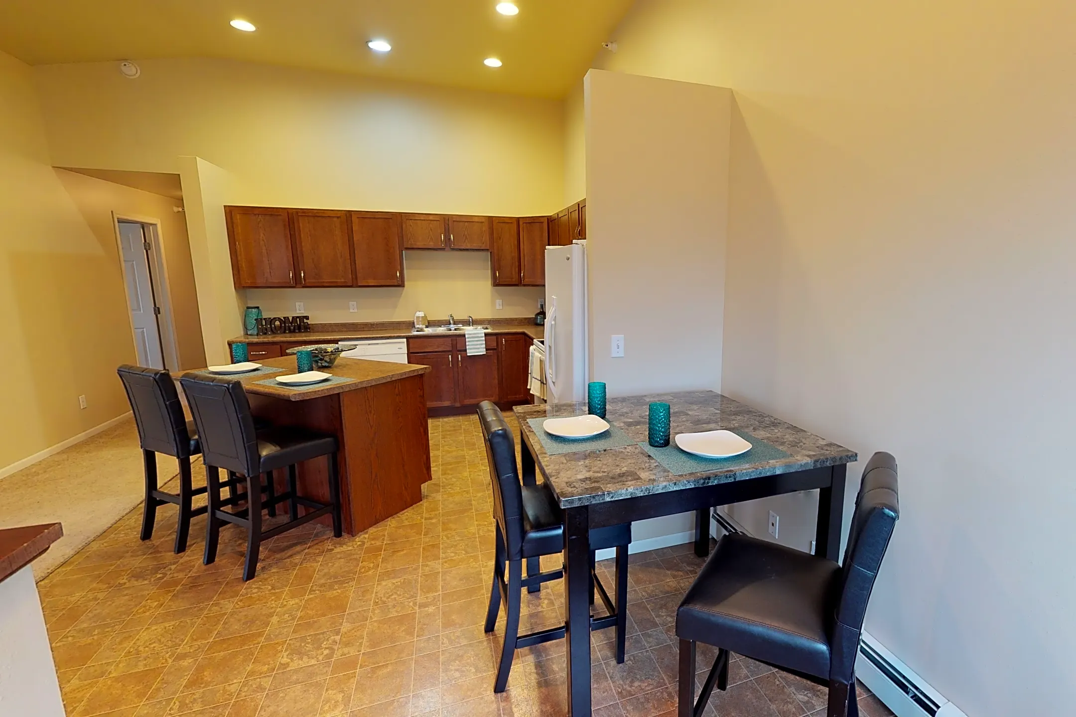 Dining Room - Tuscany Villa Townhomes - West Fargo, ND