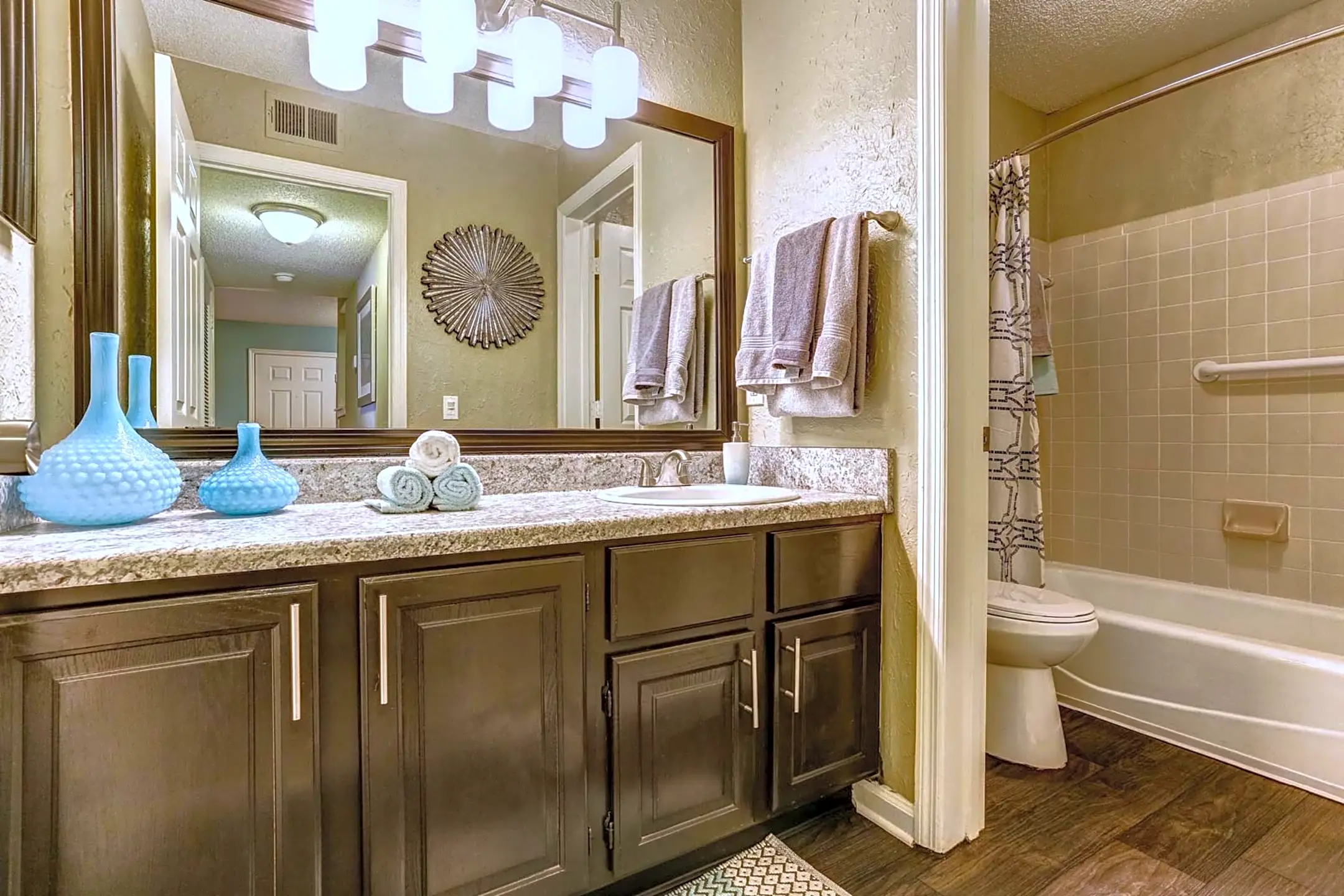 Williamsburg 1 Williamsburg Dr Hendersonville, TN Apartments for