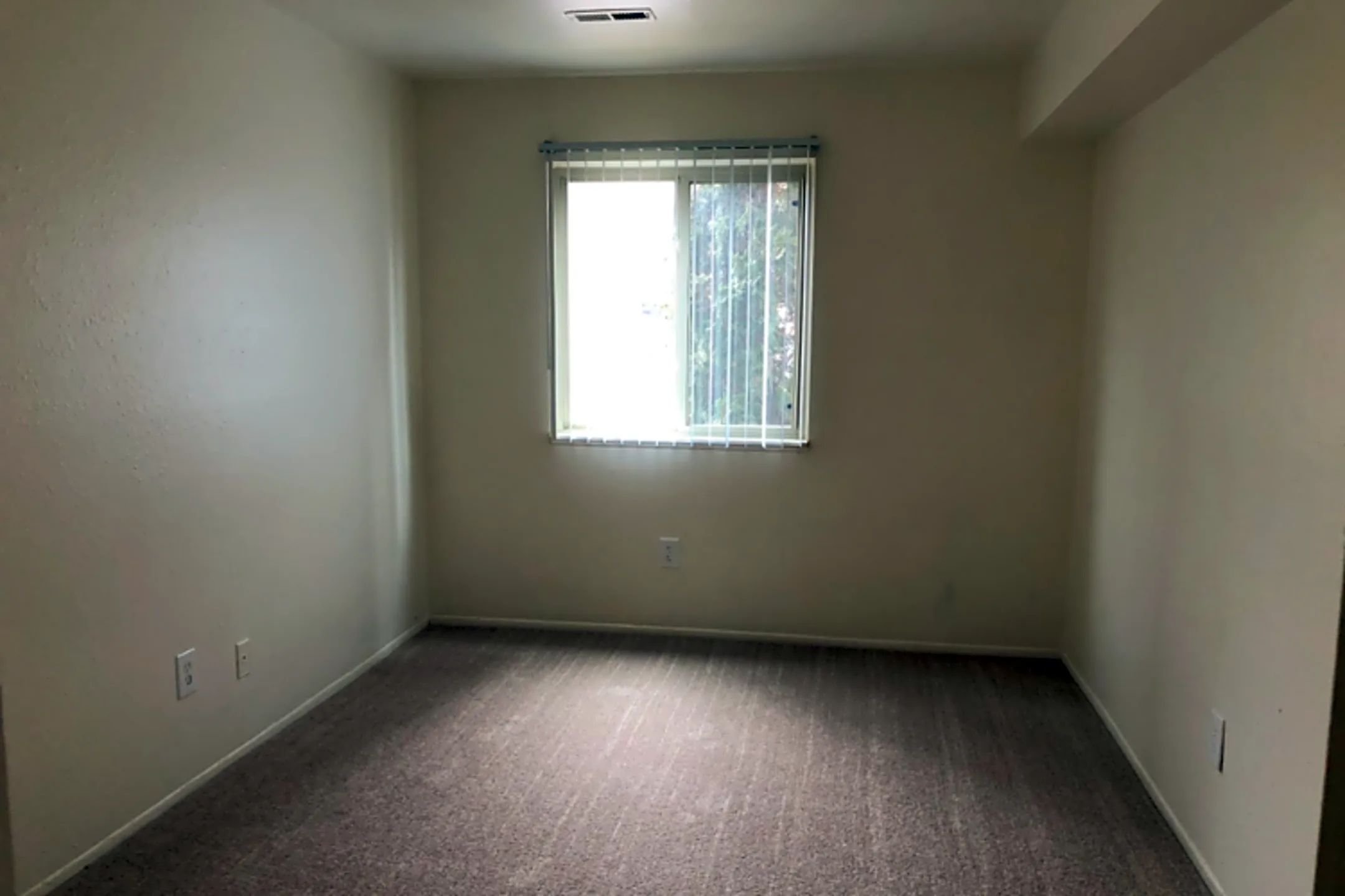 Pine Creek 11650 Plaza Dr Clio, MI Apartments for Rent Rent.