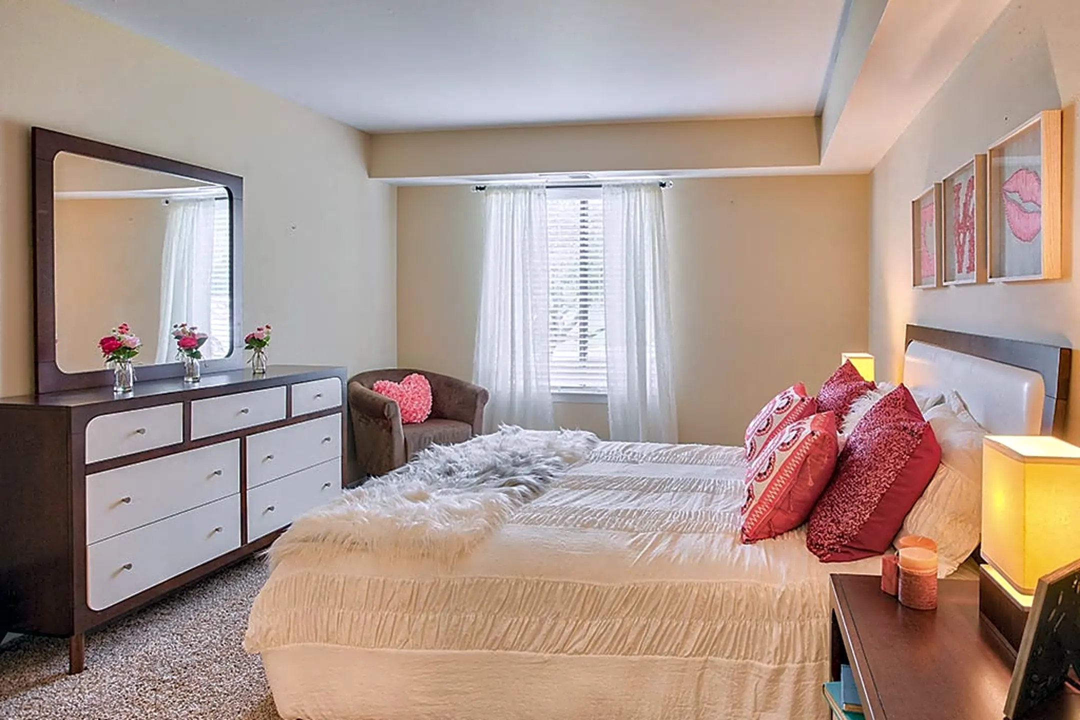 Northville Woods 18800 Innsbrook Dr Northville, MI Apartments for