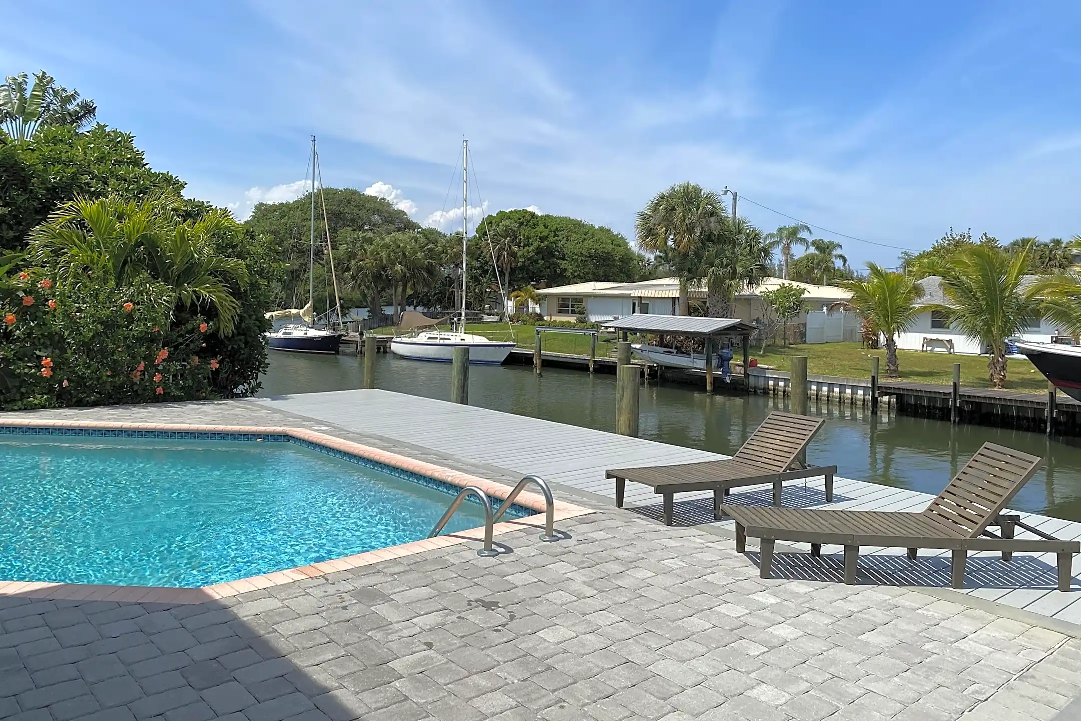 Pool - 705 Bahia Mar Rd - Vero Beach, FL