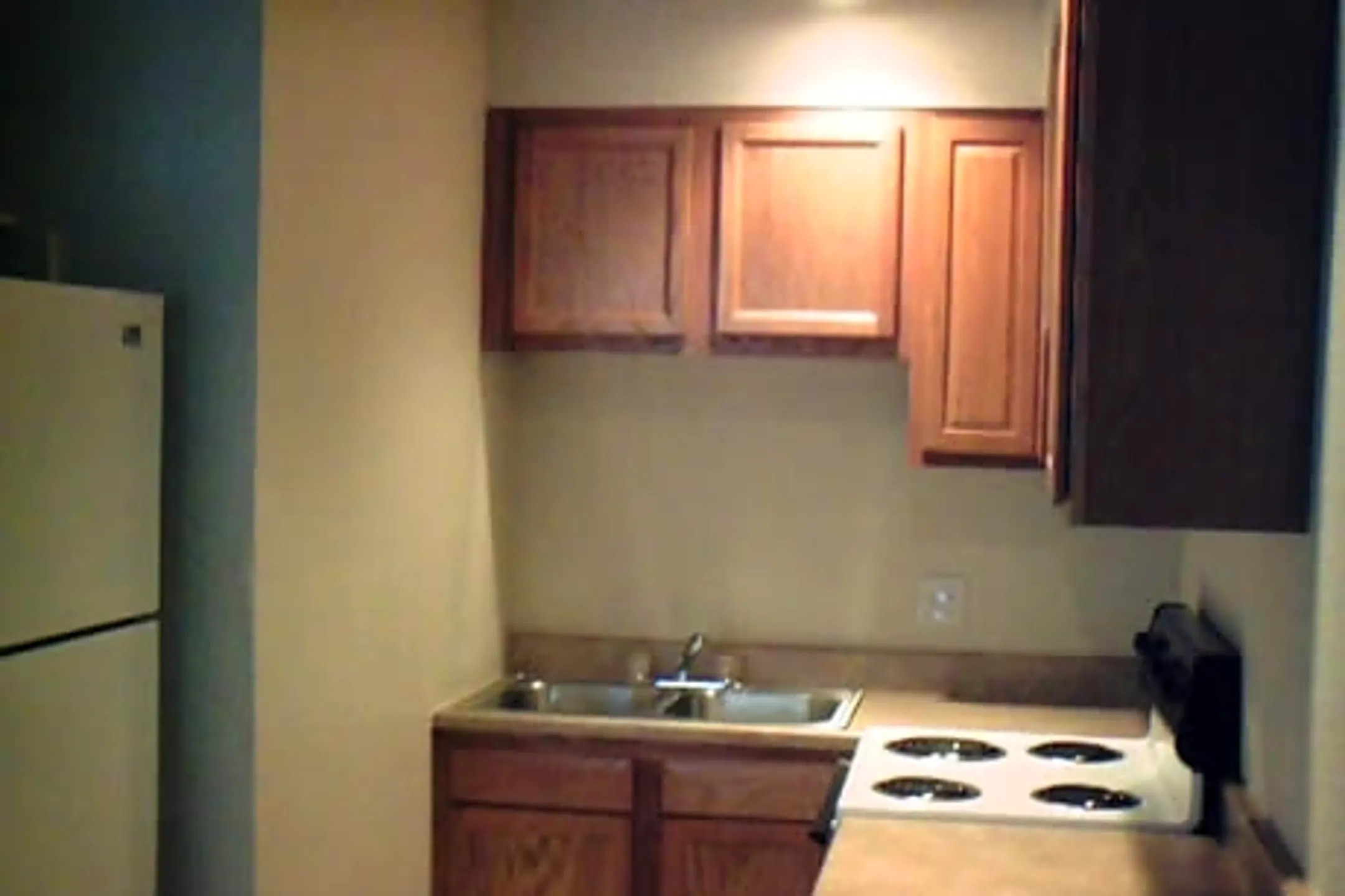 Sugar Creek Apartments 530 Sundown Dr Independence, MO Apartments