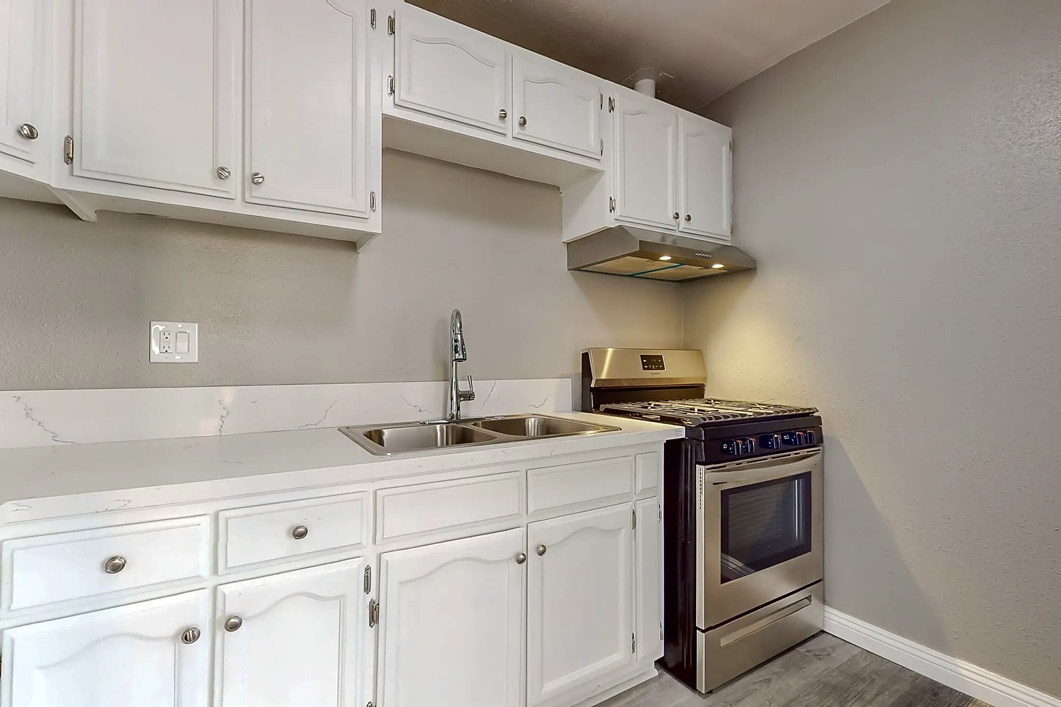 1000 N Sloan Ave 1000 N Sloan Ave unit 1004A Compton, CA Houses