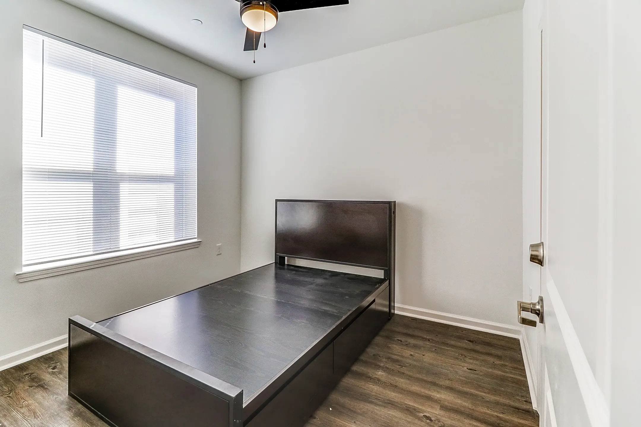 Flagship Kerns Knoxville, TN 37920