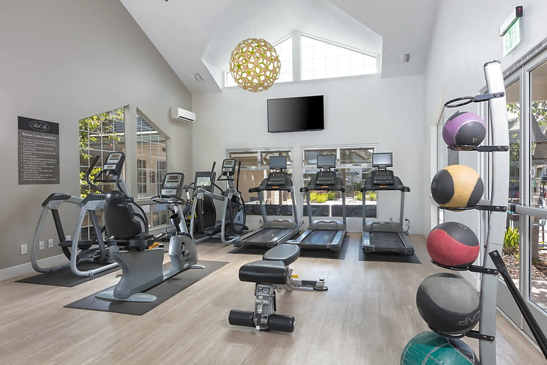 Bel Air Fairway Apartment Homes 2000 Shoreline Dr San Ramon, CA