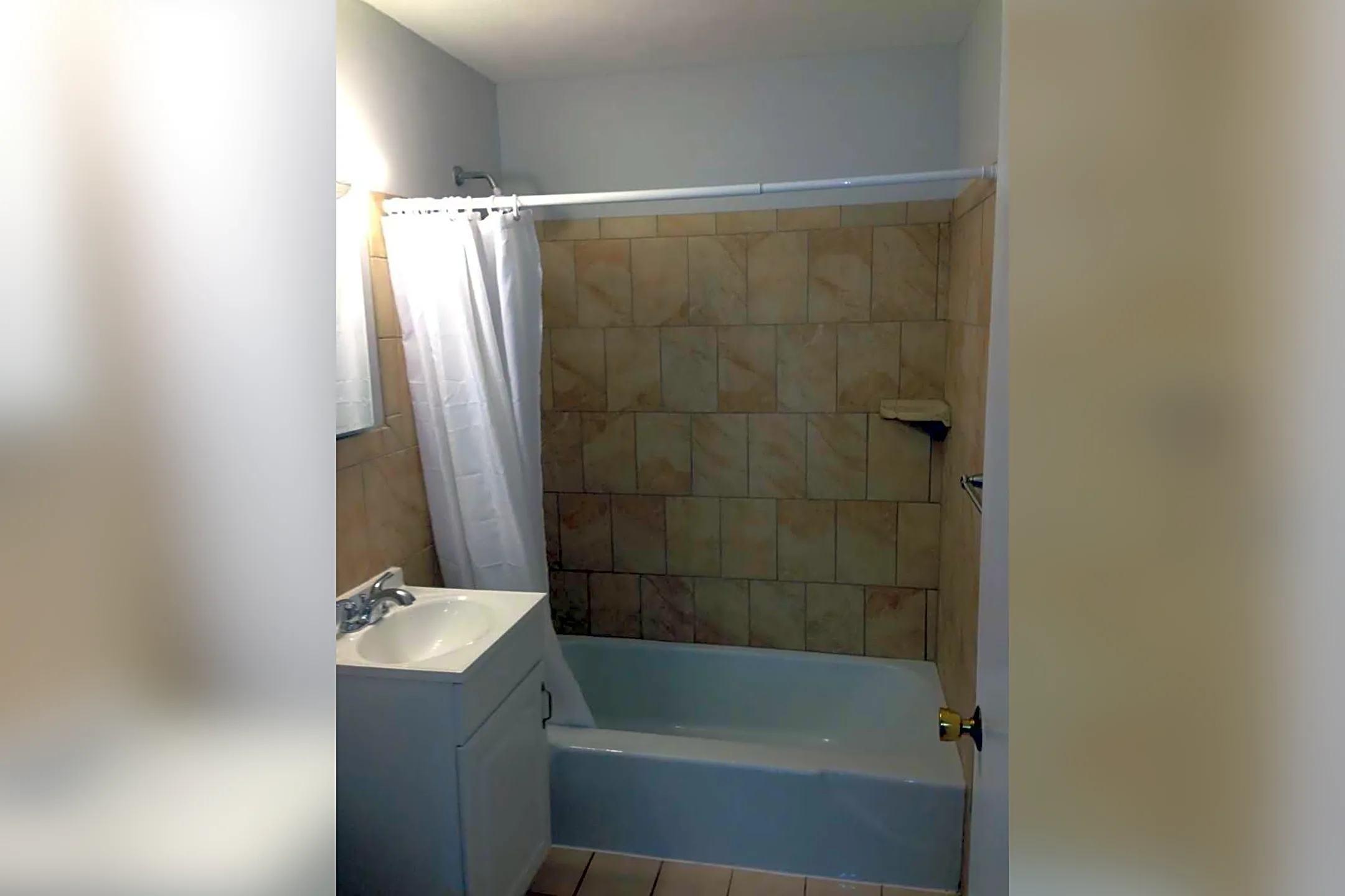Bathroom - Westphal Apartments - West Hartford, CT