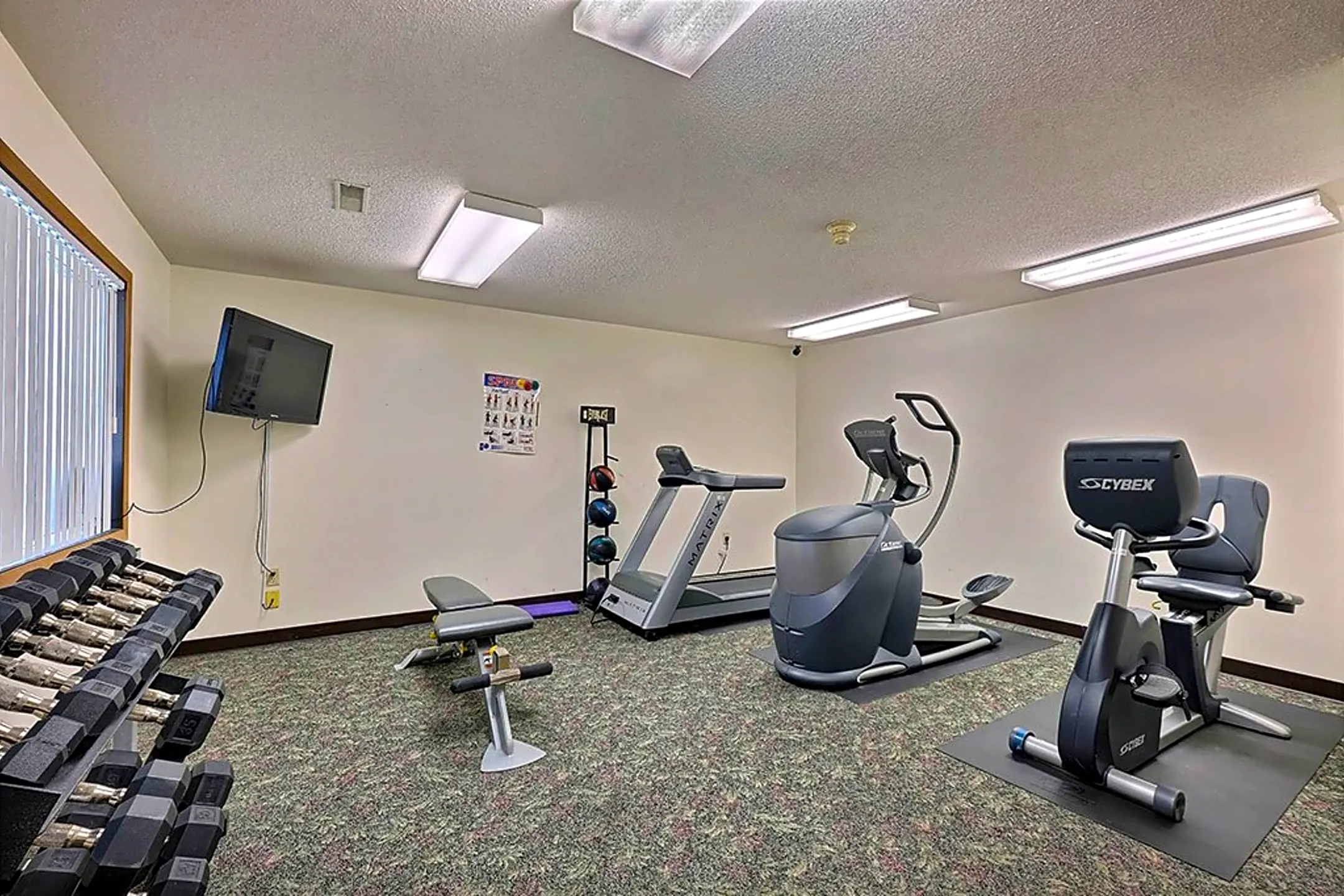 Fitness Weight Room - Kentwood Manor Office - Fargo, ND
